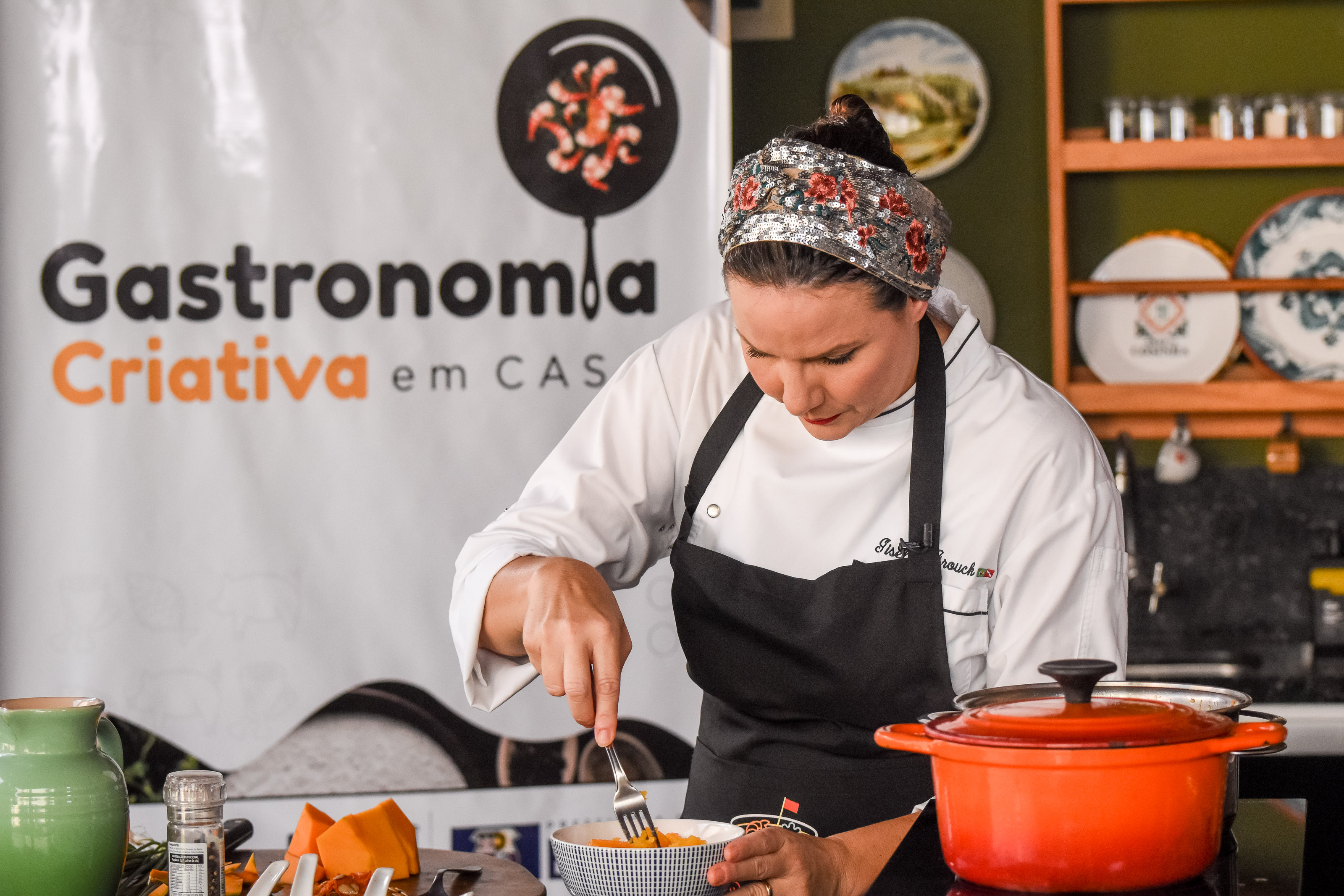 Chefs premiados ensinam receitas no projeto “Gastronomia Criativa em Casa”