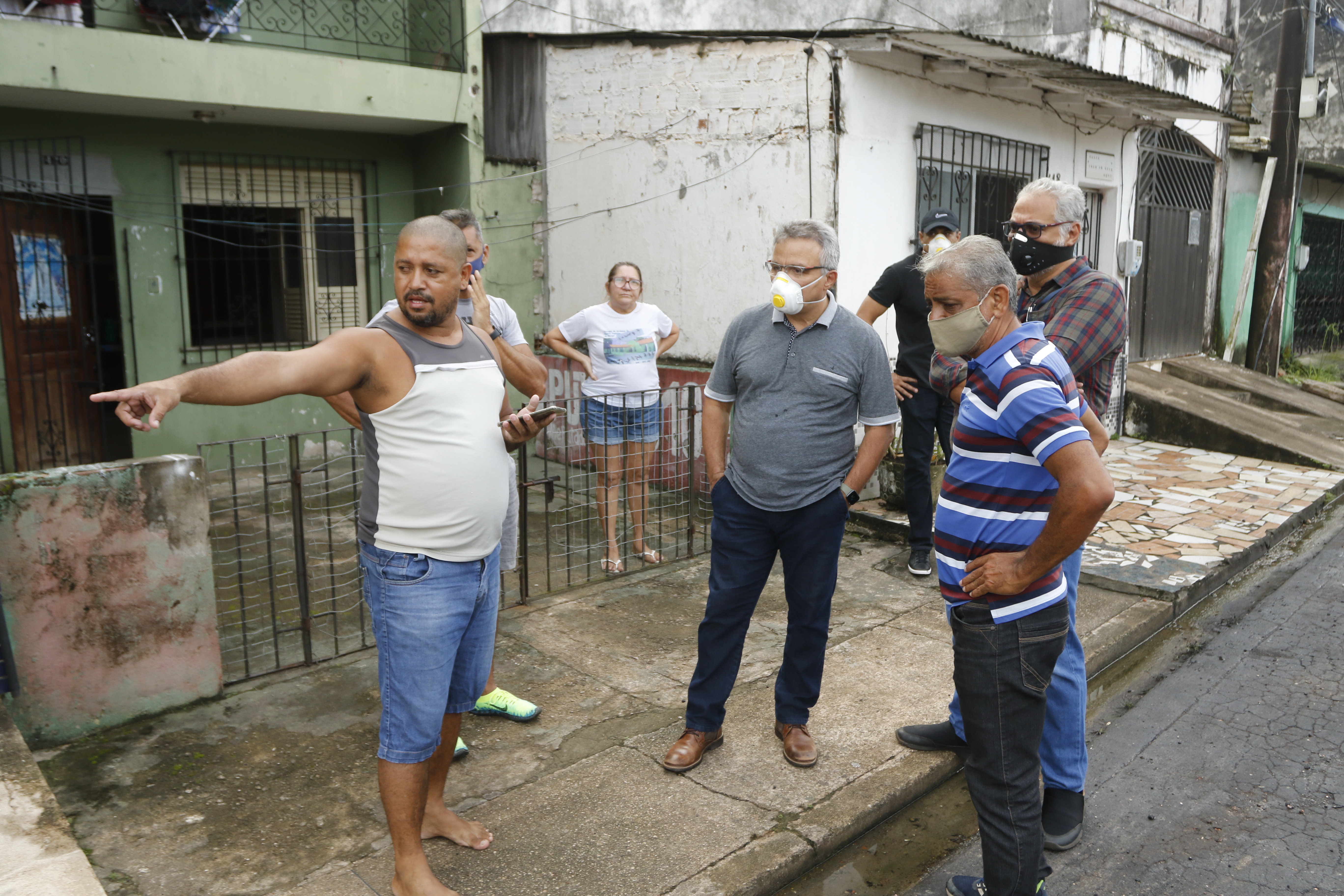 Pavimentação avança na São Sebastião e prefeito anuncia obra na passagem Quarubas