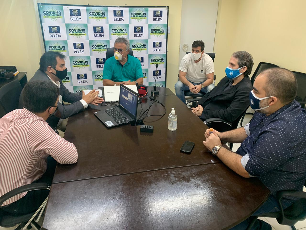 Prefeitura libera treinamentos de clubes de futebol profissional