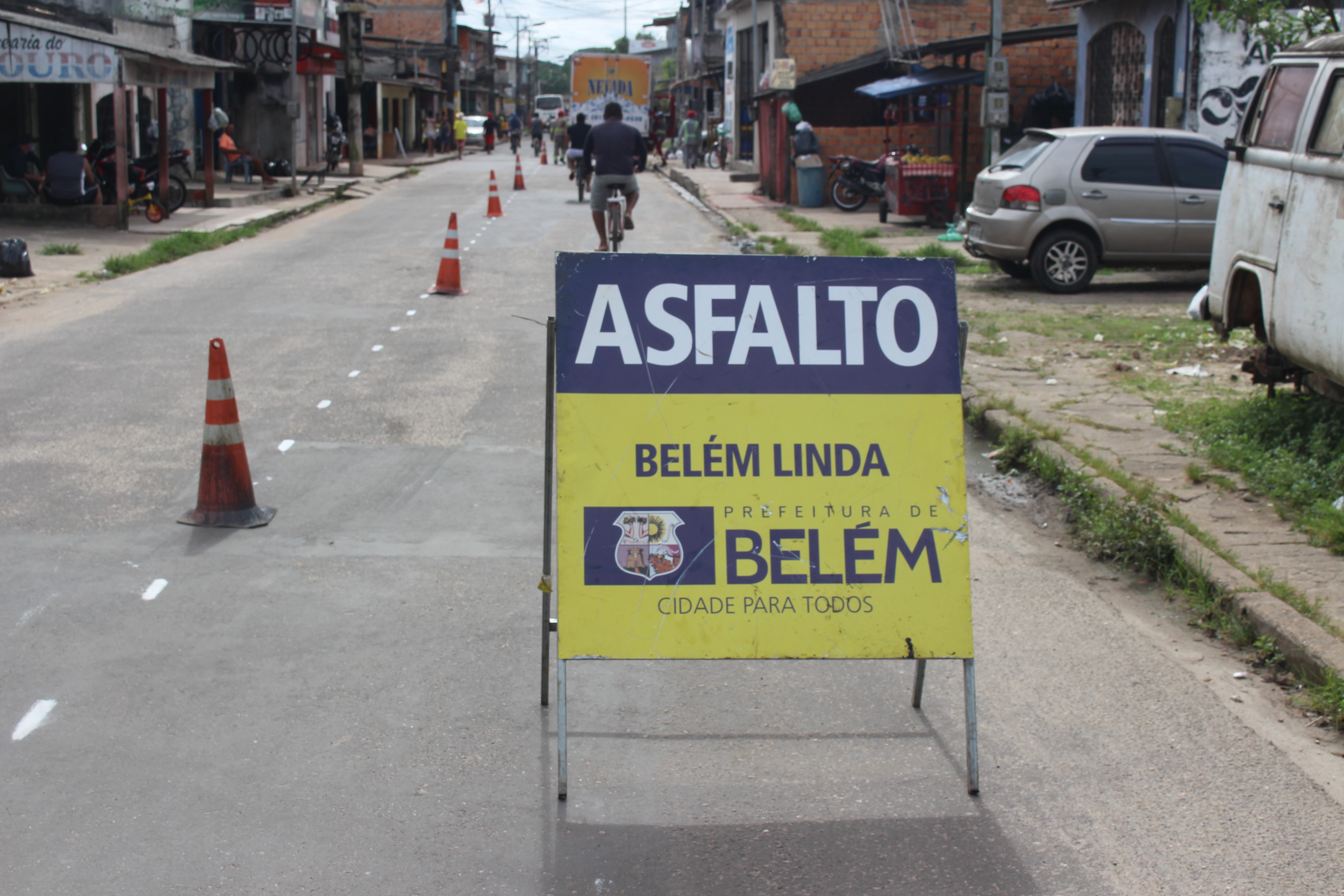 Rua principal do Panorama XXI passa por recuperação asfáltica