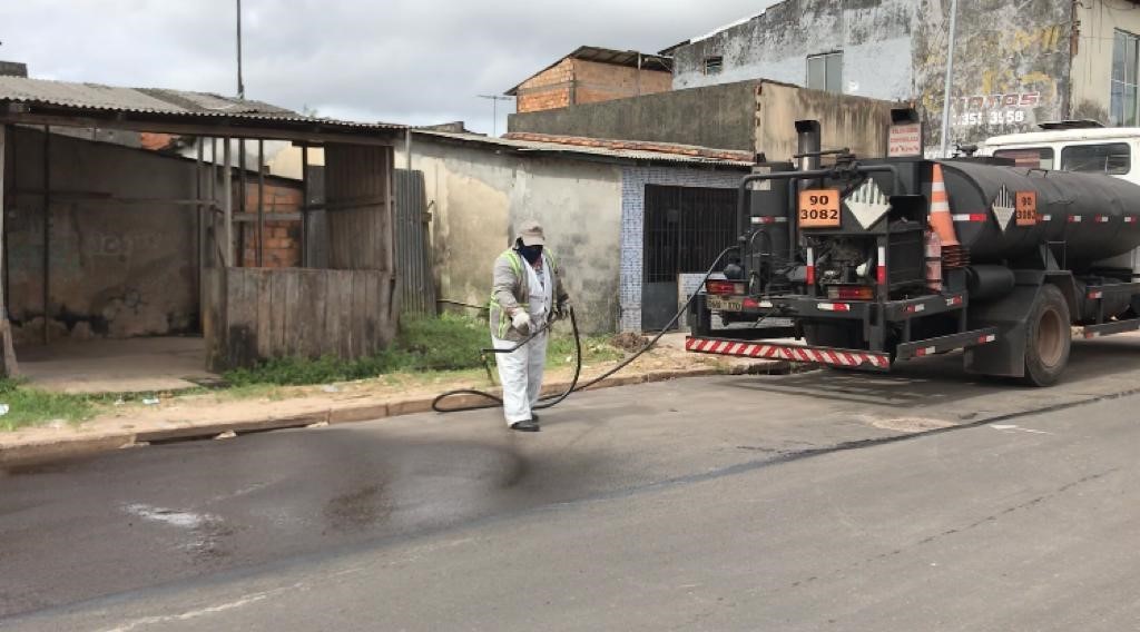 Rua principal do Panorama XXI passa por recuperação asfáltica