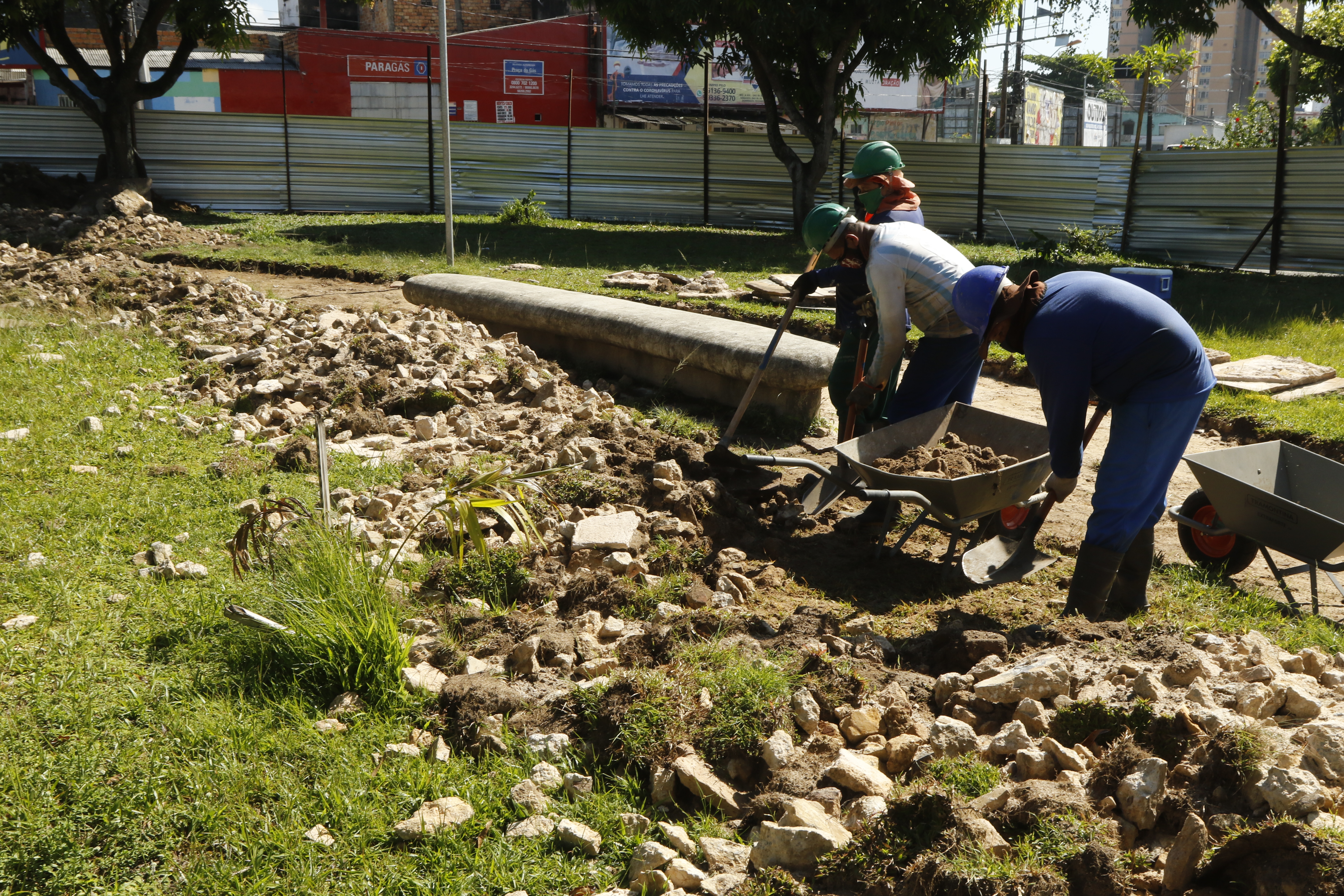 Obras de recapeamento asfáltico avançam em Canudos e no Telégrafo