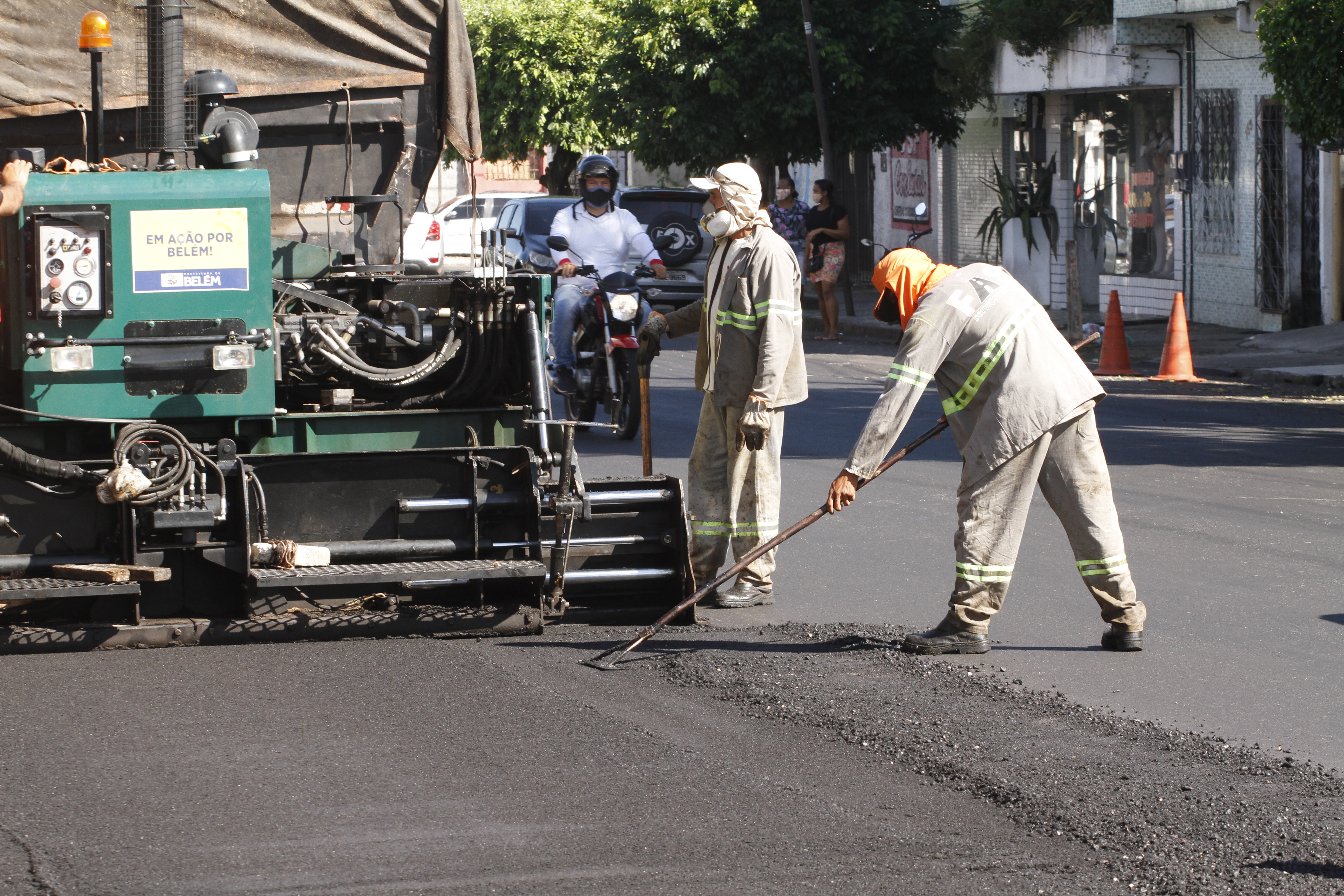 Obras de recapeamento asfáltico avançam em Canudos e no Telégrafo