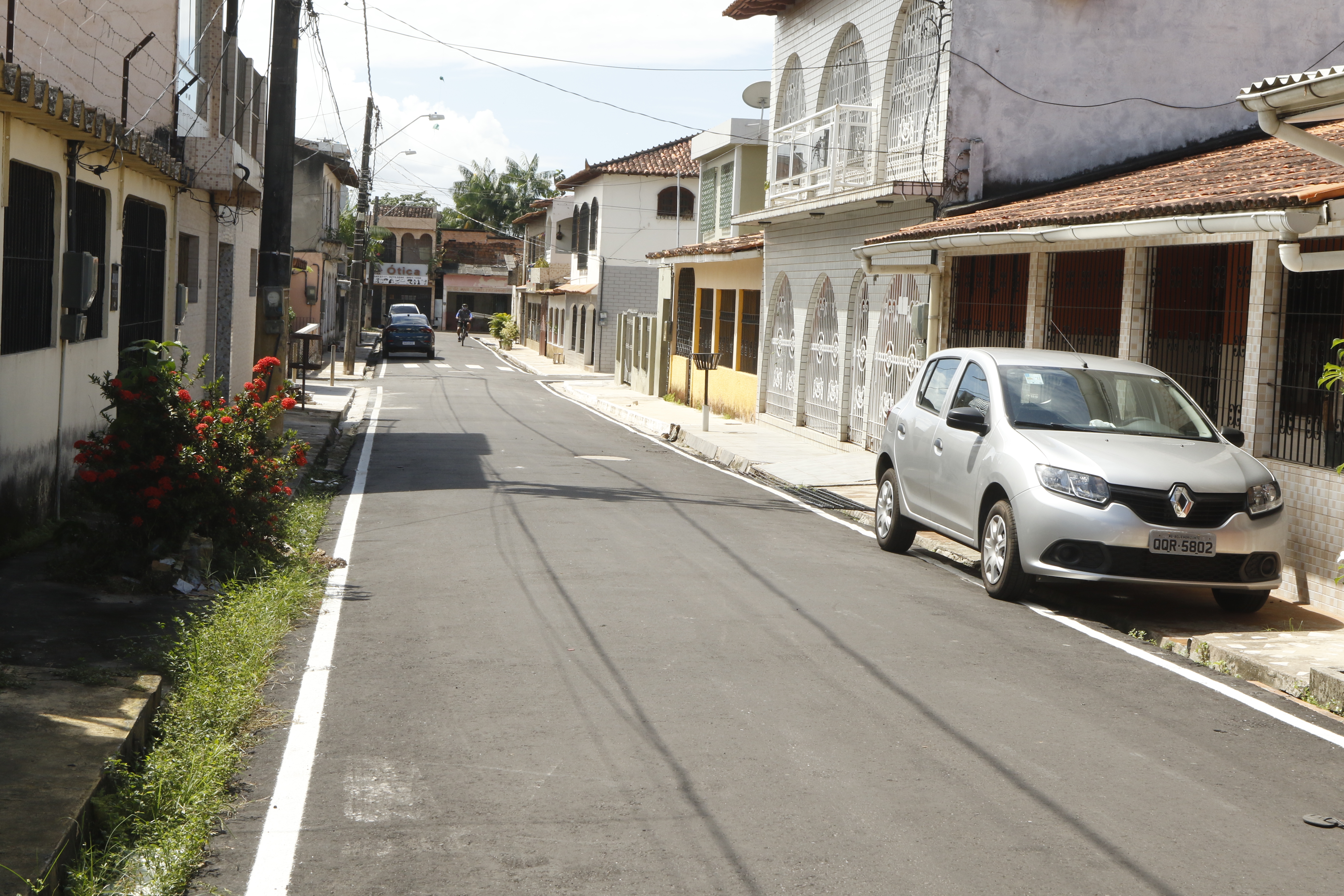 Obras de recapeamento asfáltico avançam em Canudos e no Telégrafo