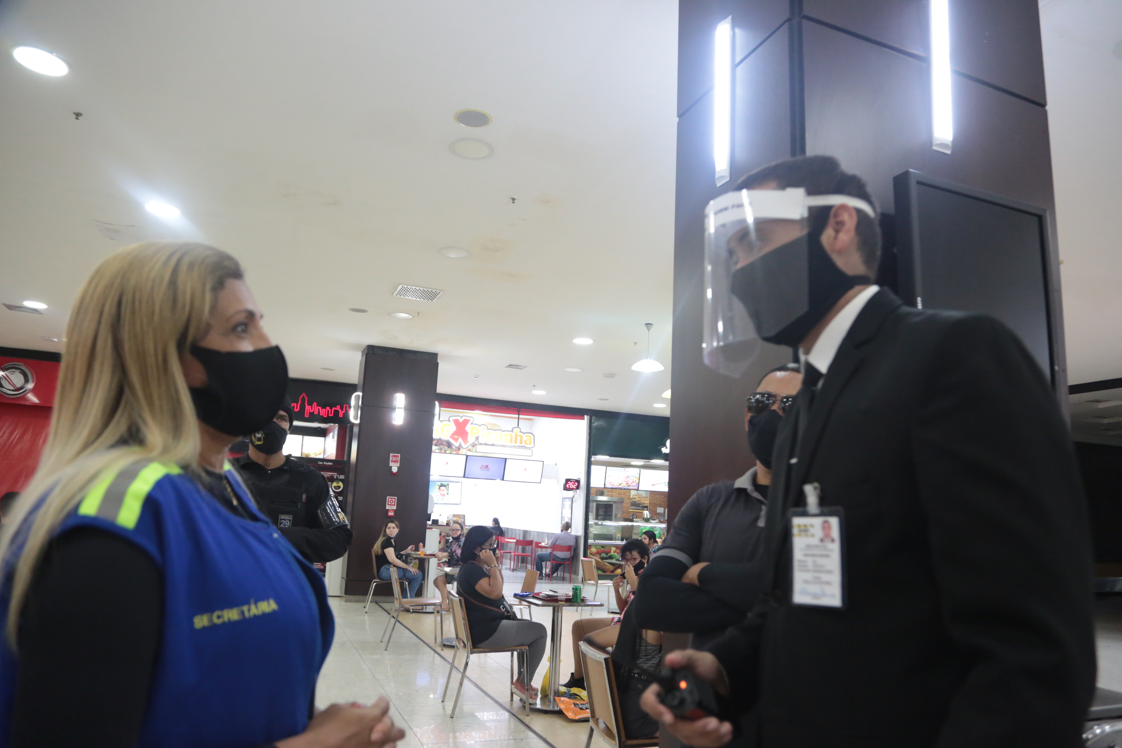 Órgãos municipais fiscalizam reabertura de restaurantes e lanchonetes