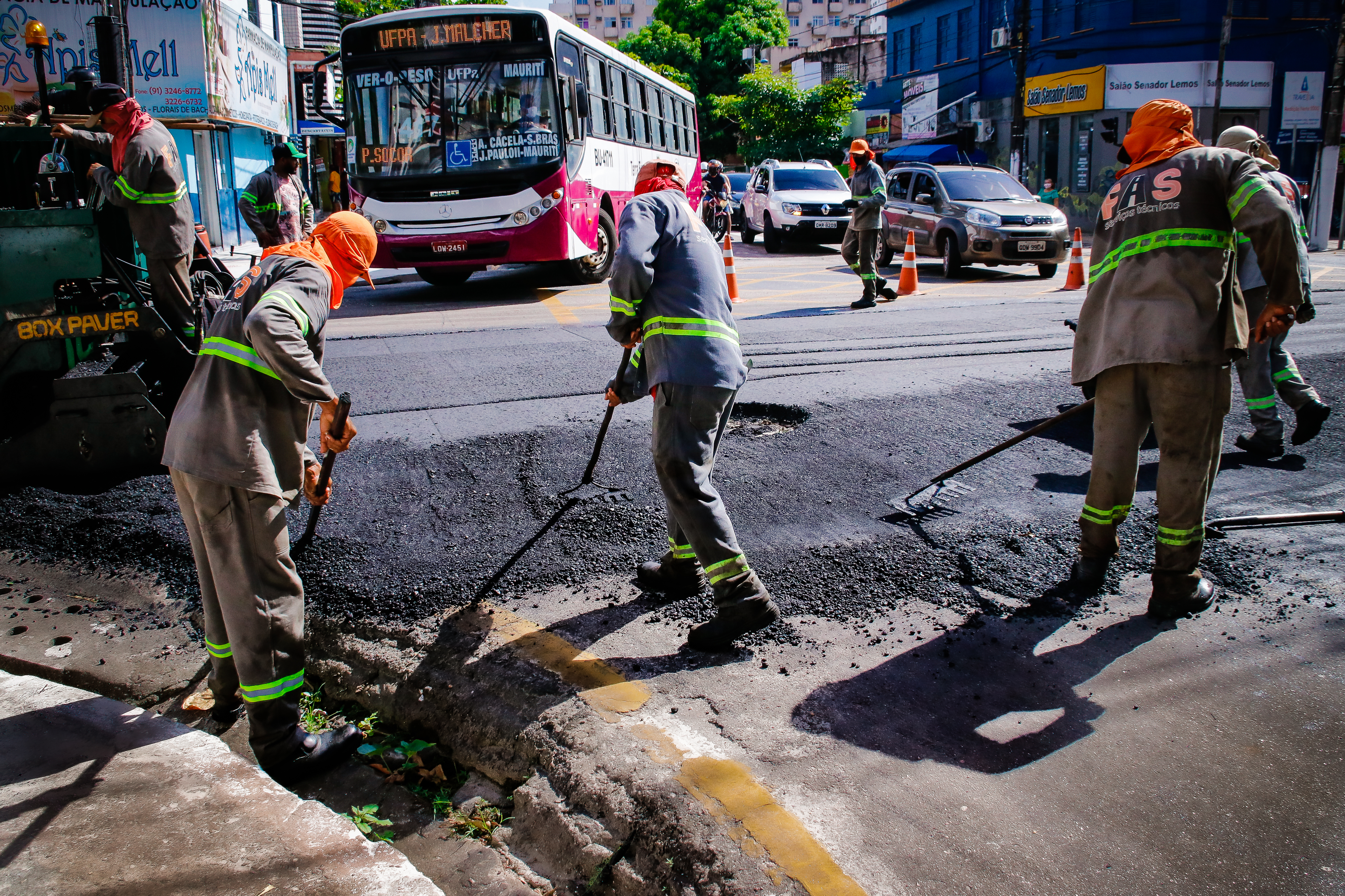 Sesan inicia recuperação asfáltica dos primeiros trechos da avenida Governador José Malcher