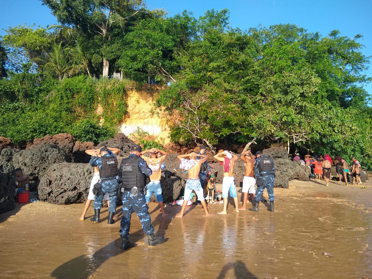 Guarda municipal intensifica ações de segurança nas praias e ilhas do município