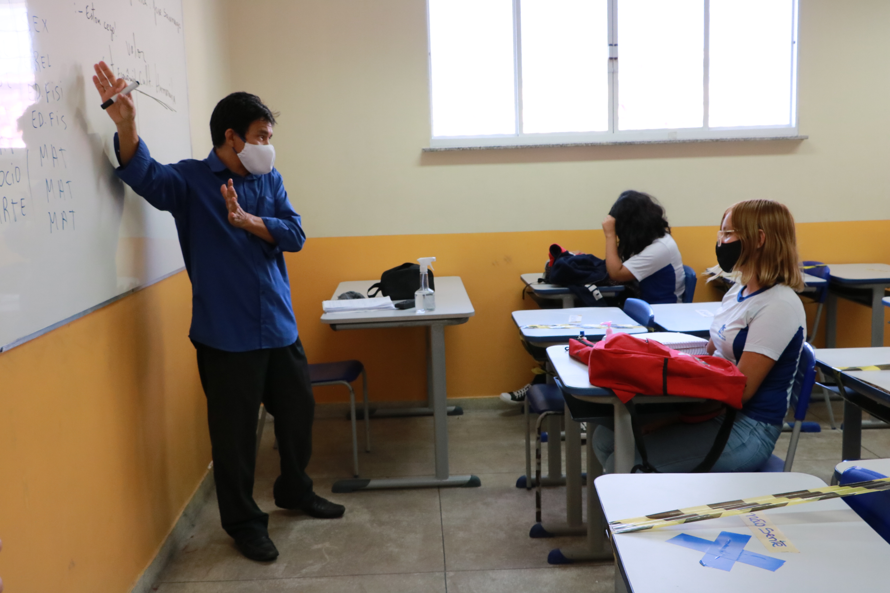 Volta às aulas em Belém começa pelos alunos do ensino fundamental