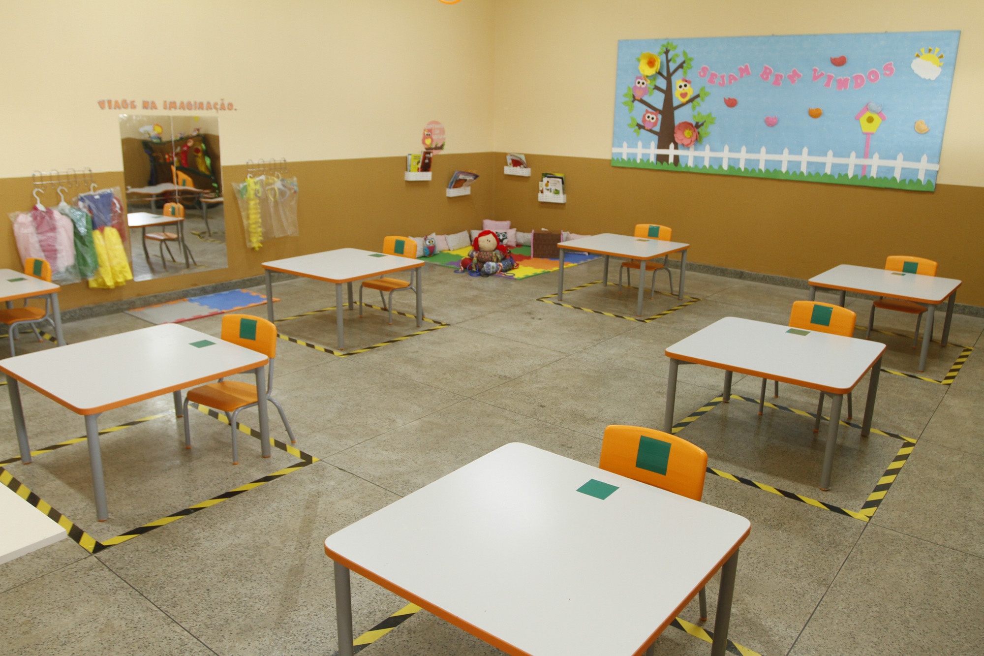 Escola municipal da Marambaia é entregue reformada e ampliada