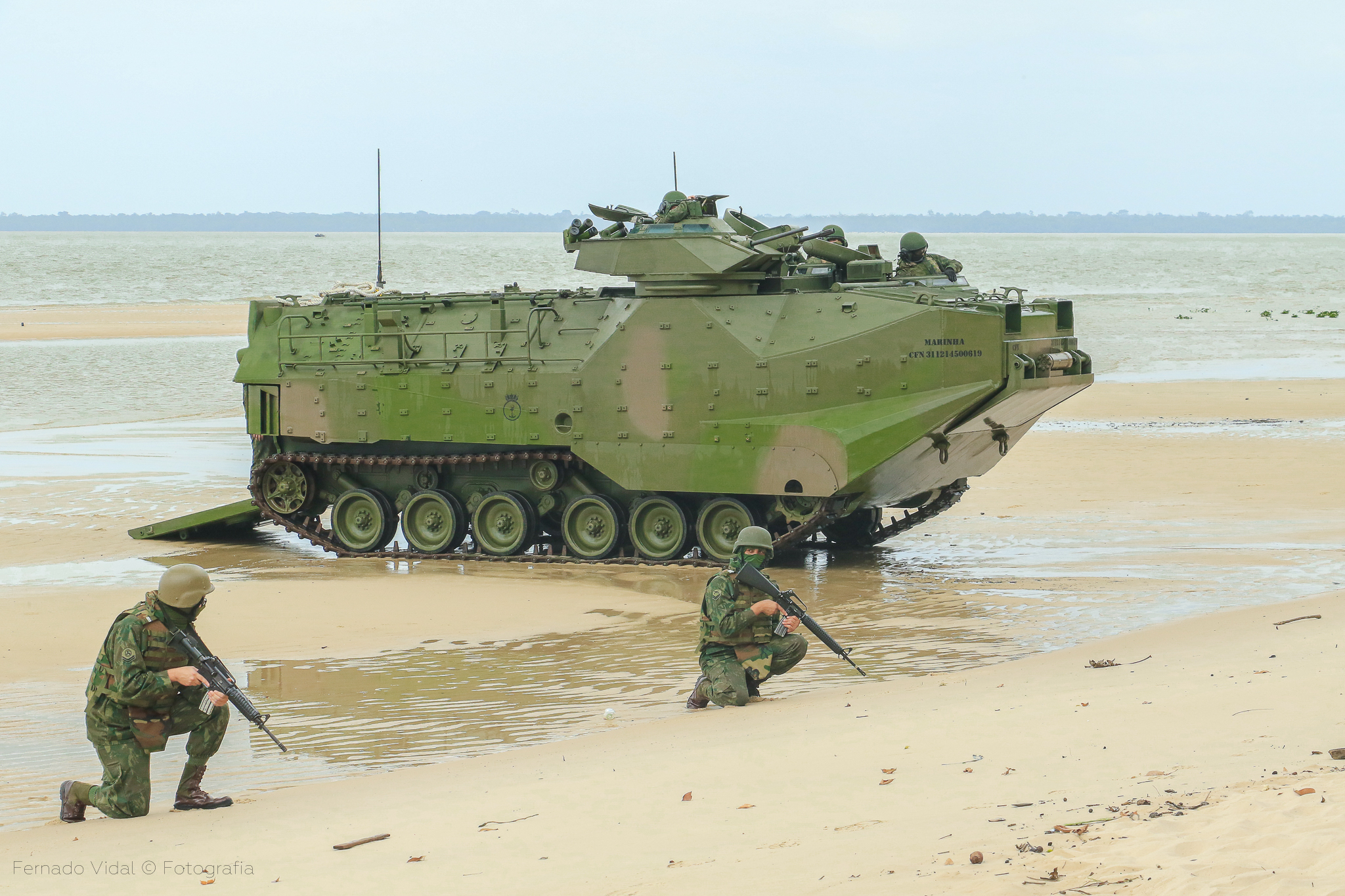 Ilha de Outeiro recebe ação de treinamento militar da Marinha do Brasil