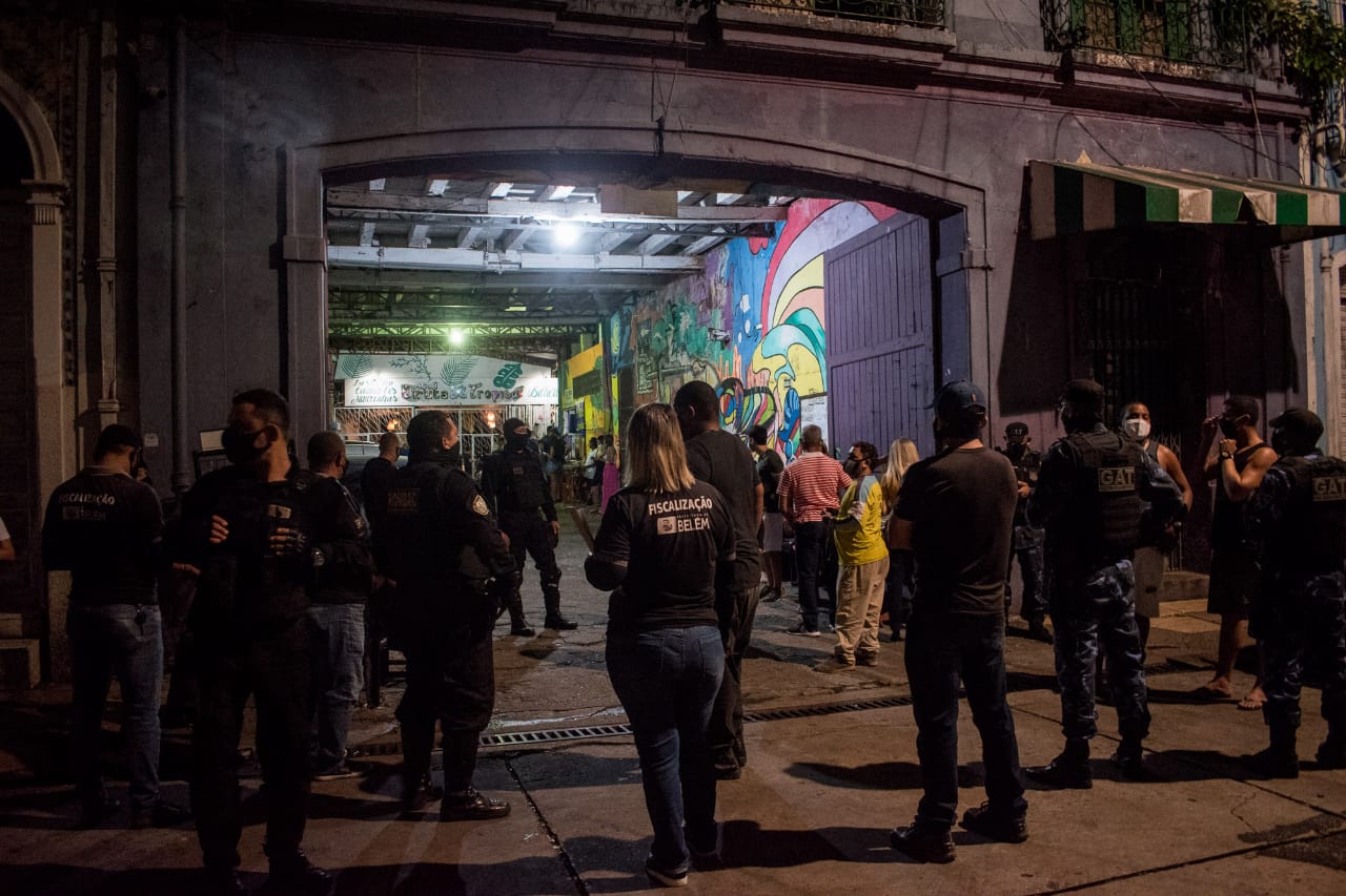 Fiscalização do Comitê de Segurança Municipal fecha restaurante na Ilha do Combu