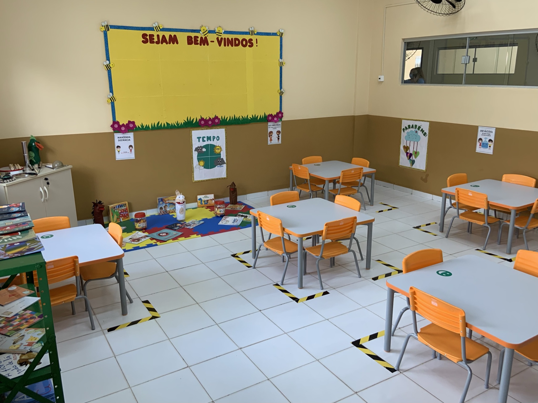 Escolas municipais revitalizadas beneficiam alunos do ensino infantil e adulto