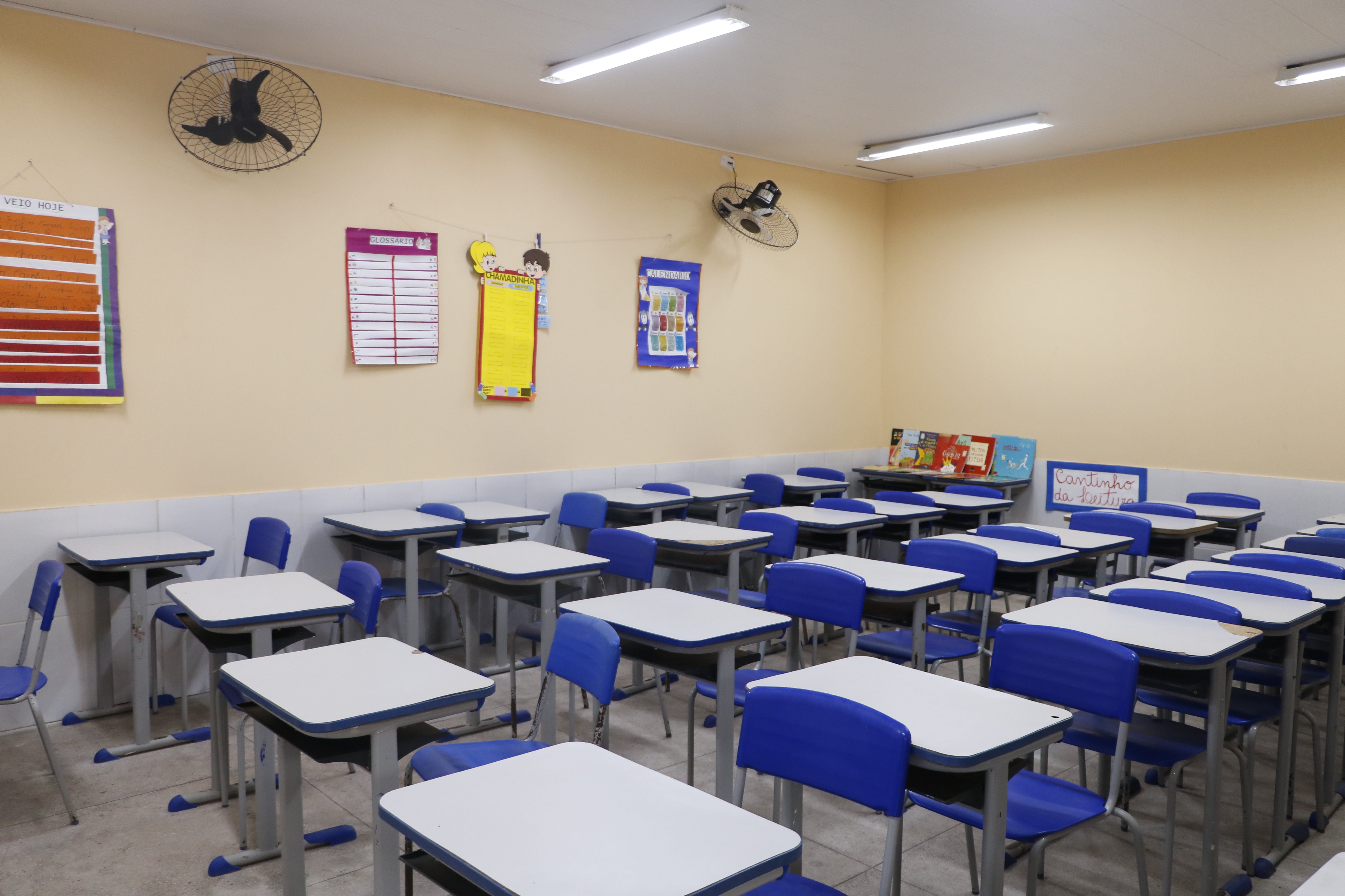 Escolas municipais revitalizadas beneficiam alunos do ensino infantil e adulto