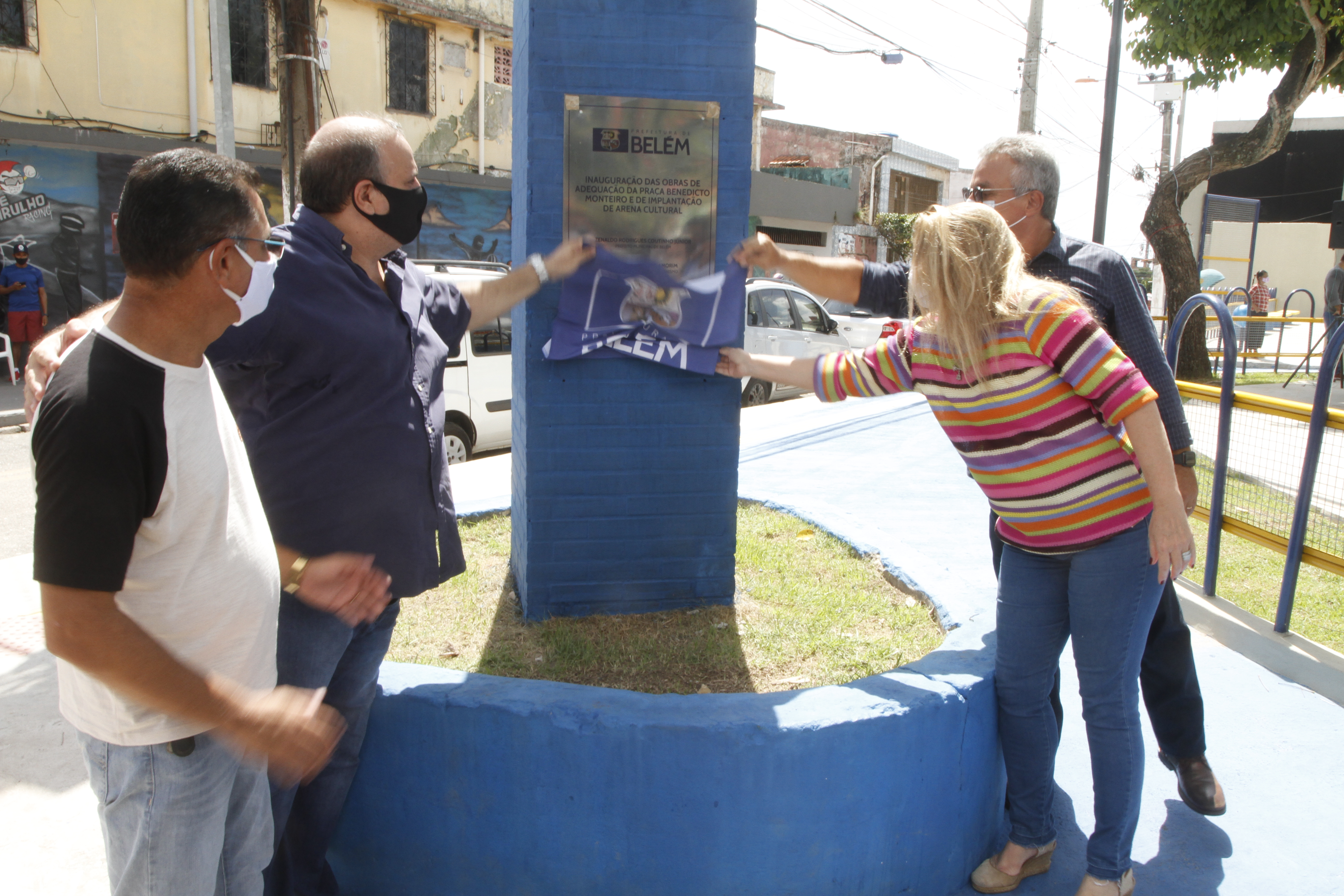 Bairro do Guamá recebe praça revitalizada com anfiteatro e espaço de lazer