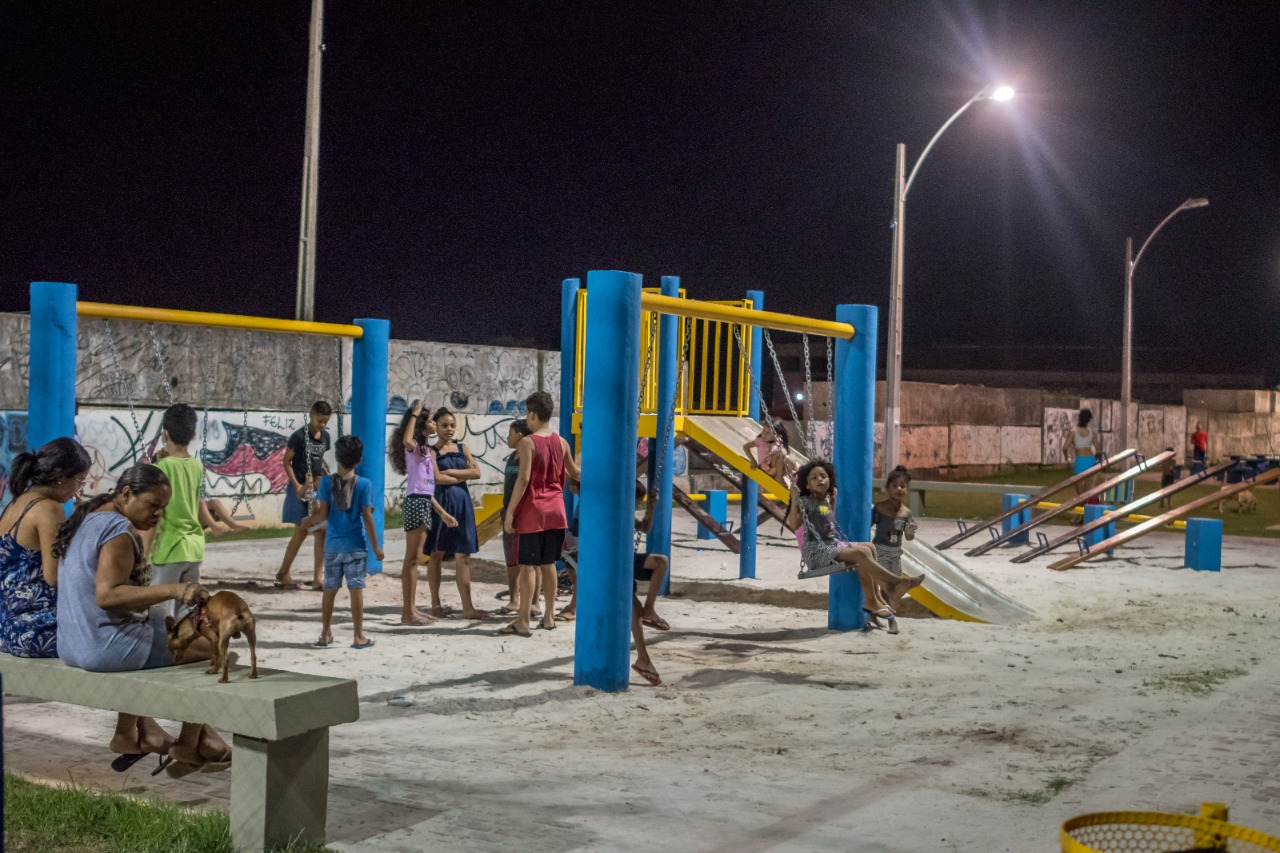 Novo complexo esportivo público é entregue no bairro da Condor