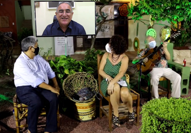 Prefeito prestigia live de aniversário do artista  paraense  Sebastião Tapajós 