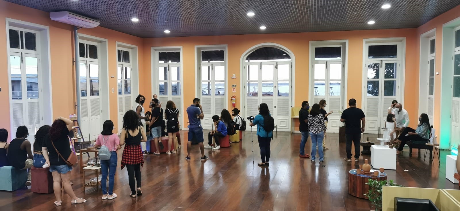 Design sustentável e reciclagem são destaques em exposições abertas na Biblioteca Avertano Rocha
