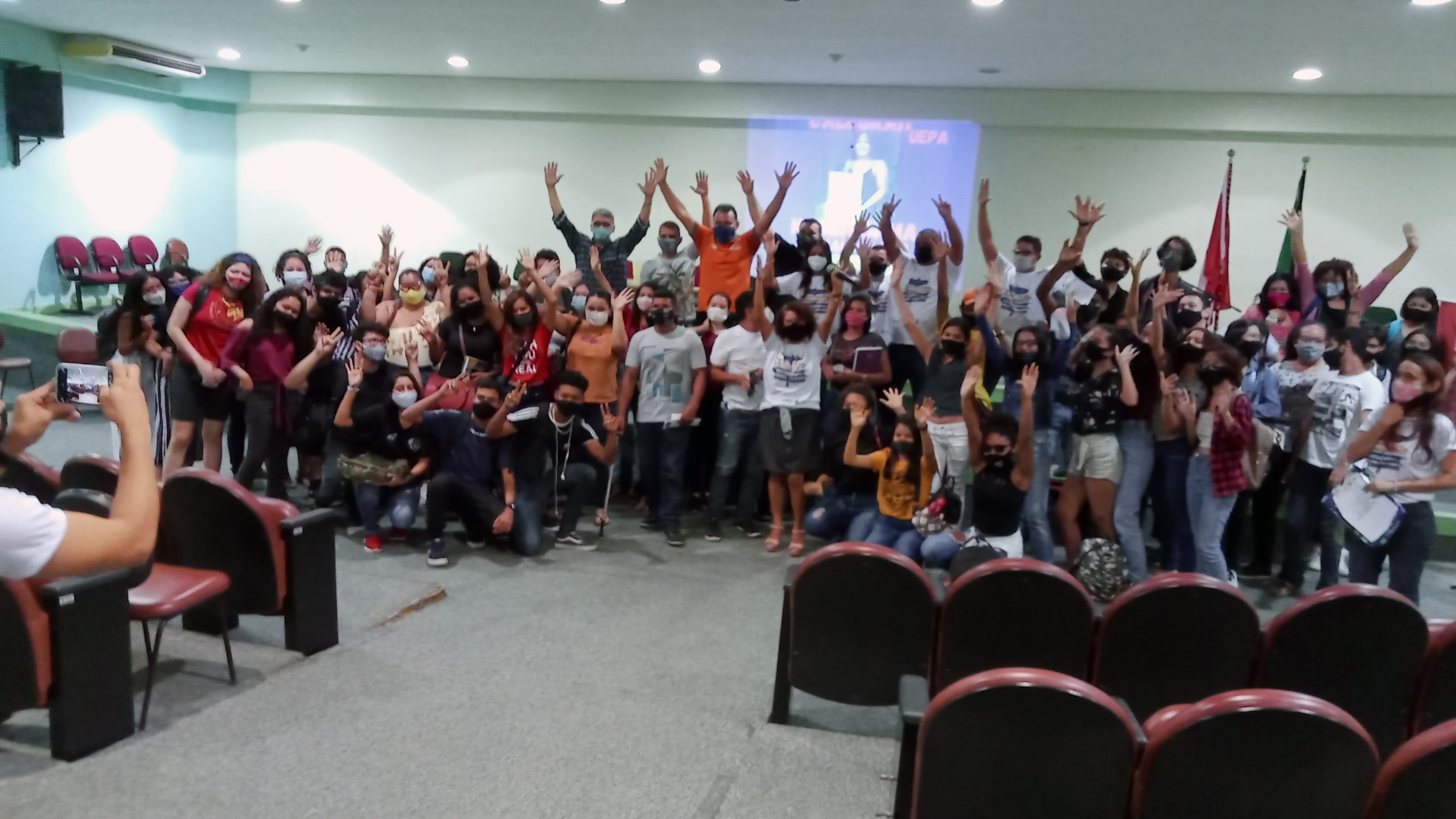 Cursinho pré-vestibular da prefeitura realiza Feira Vocacional e aulão