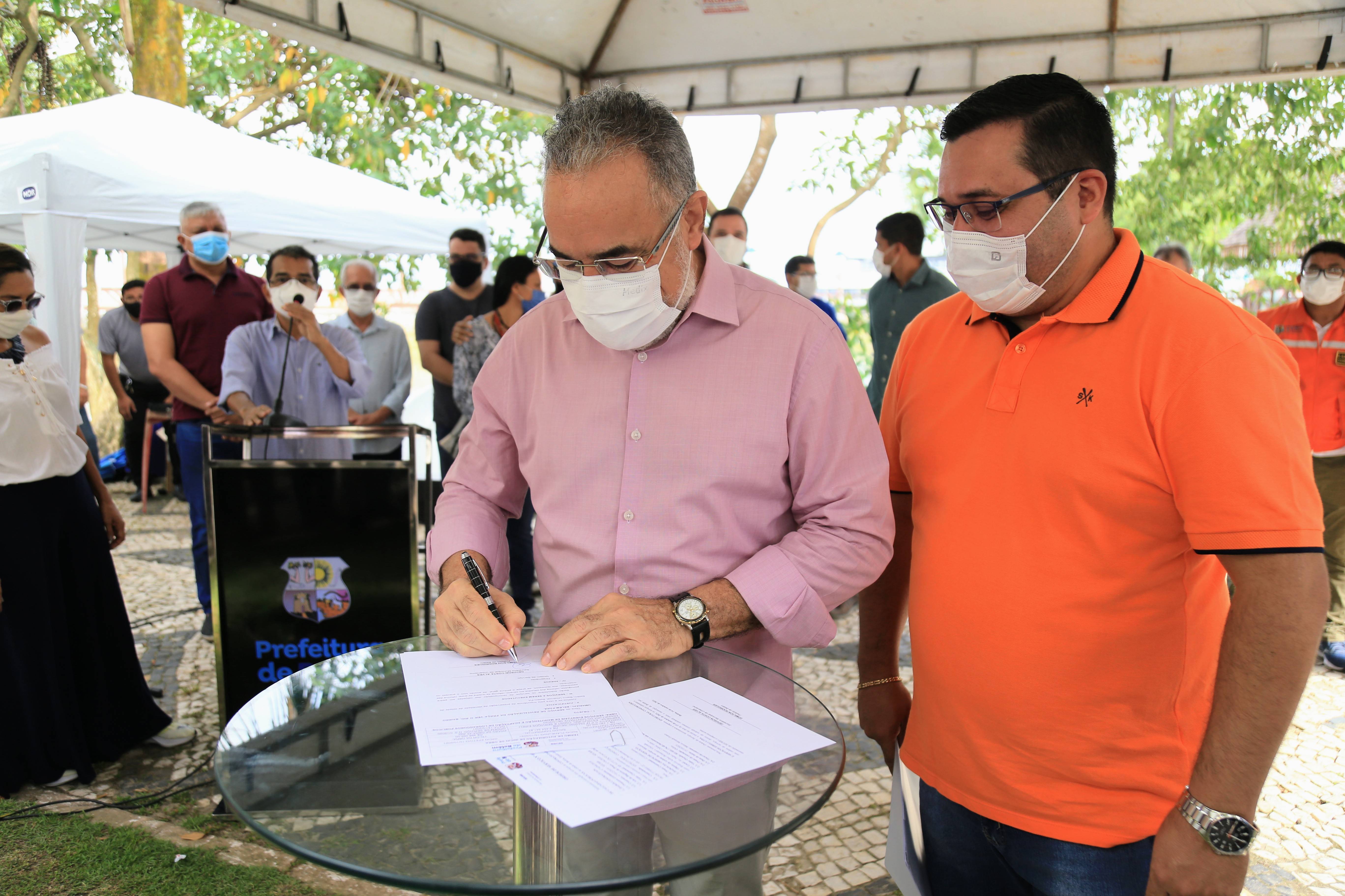 Prefeito assina ordem de serviço para revitalizar o Ver-o-Rio e canteiro da avenida Pedro Álvares Cabral