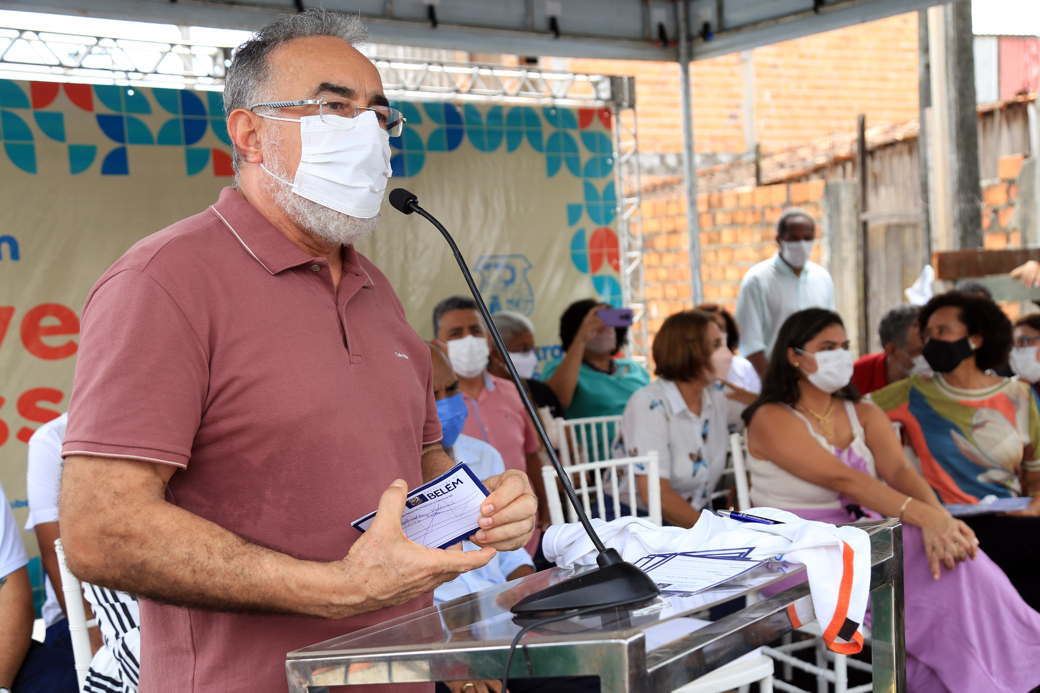 Prefeito de Belém concede abono salarial aos trabalhadores e trabalhadoras da educação neste mês de dezembro