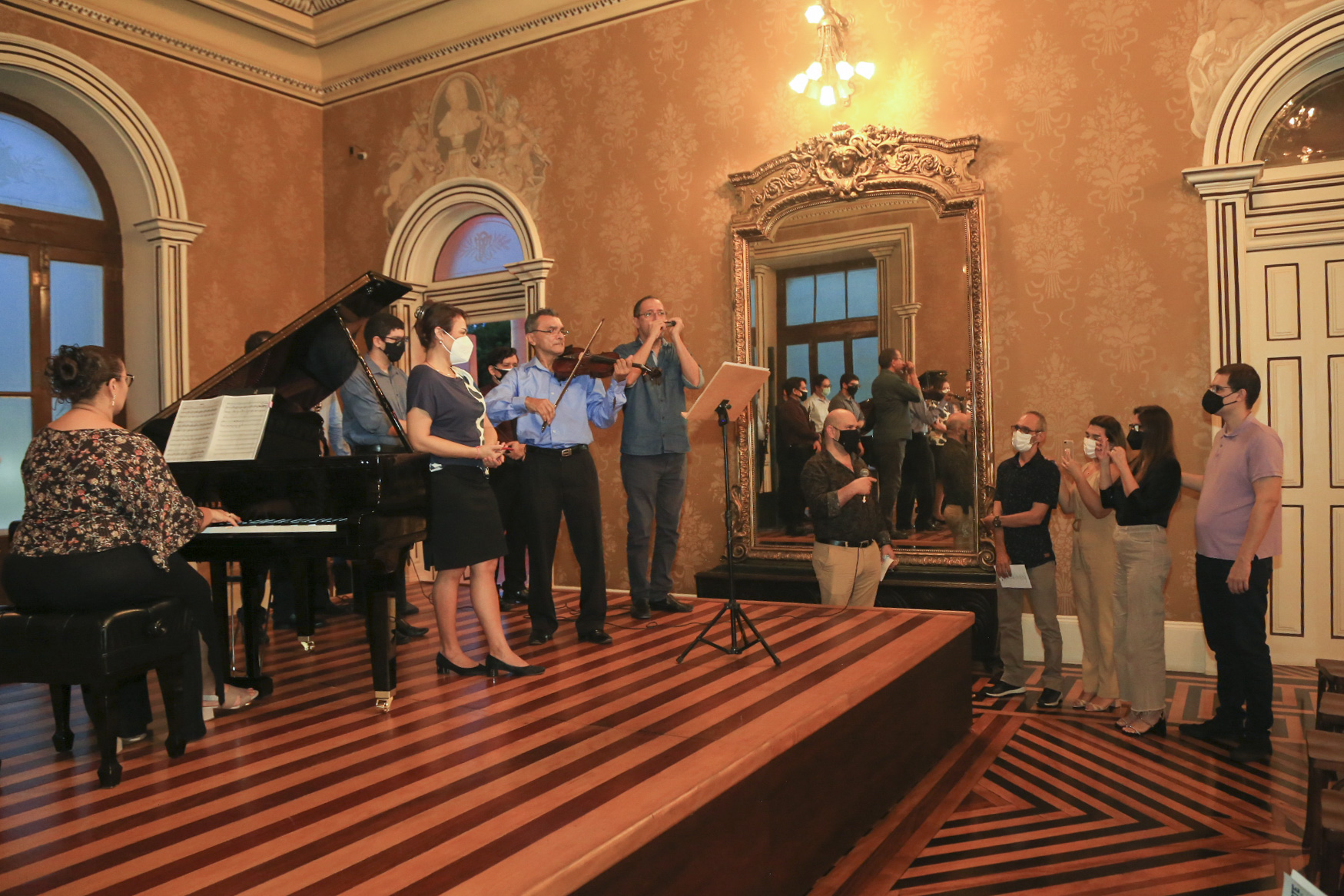 Prefeito Edmilson Rodrigues participa da abertura do 48º Encontro de Artes de Belém 