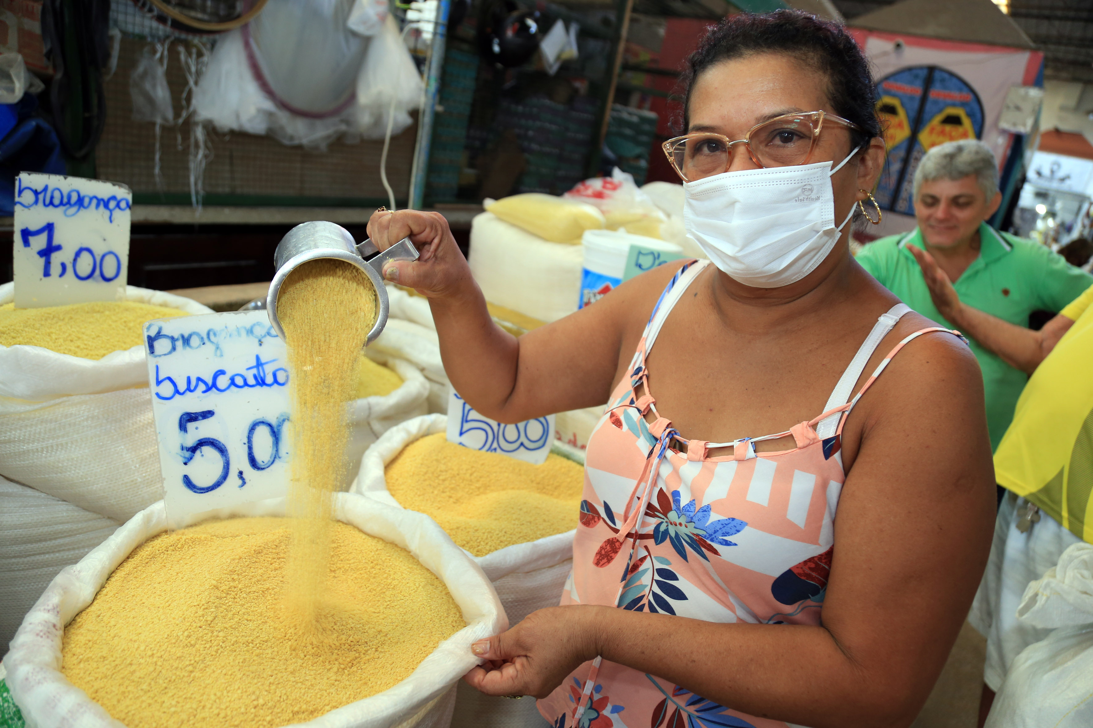 Prefeito anuncia reforma de 17 feiras e mercados para o início de 2022