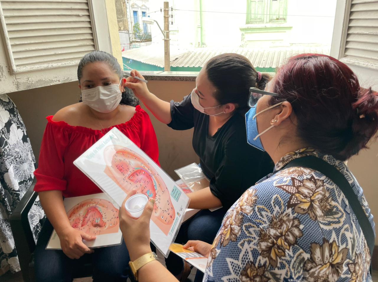 Profissionais de saúde de Belém recebem conhecimento de prática milenar da medicina chinesa 