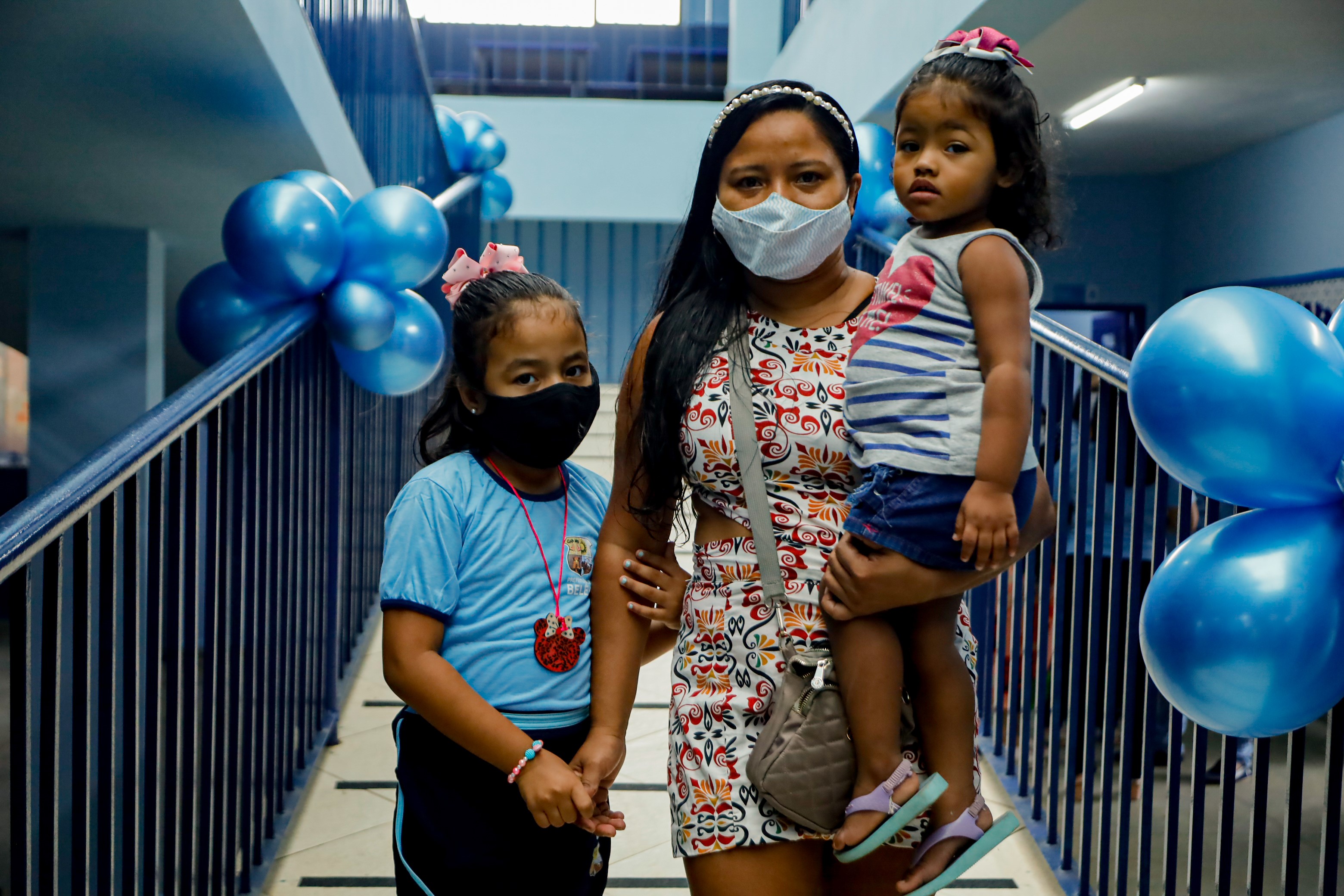 Comunidade de Icoaraci comemora a reinauguração da escola Sabino Barreto  