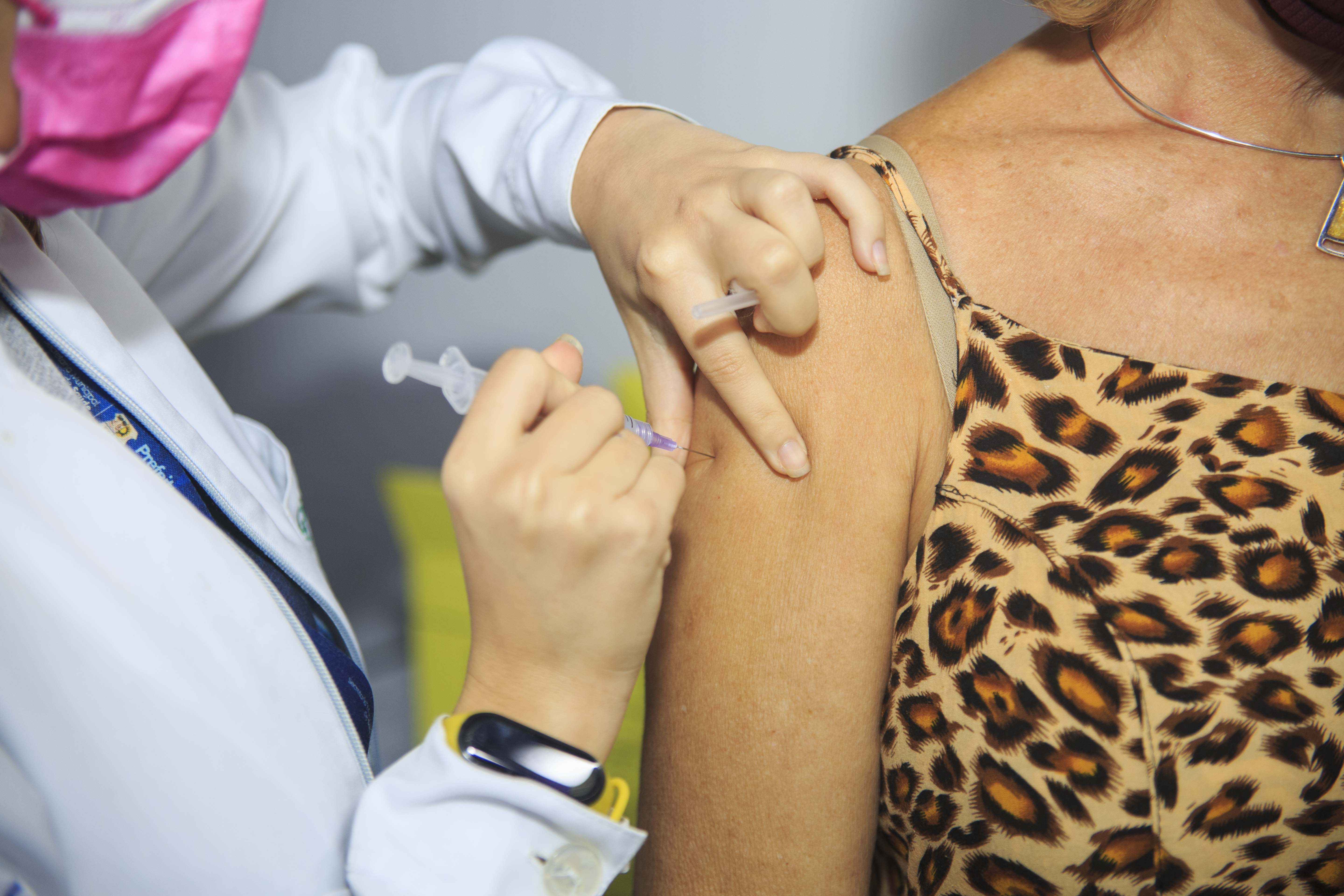 Belém mantém vacinação contra gripe e covid-19 na Semana da Páscoa
