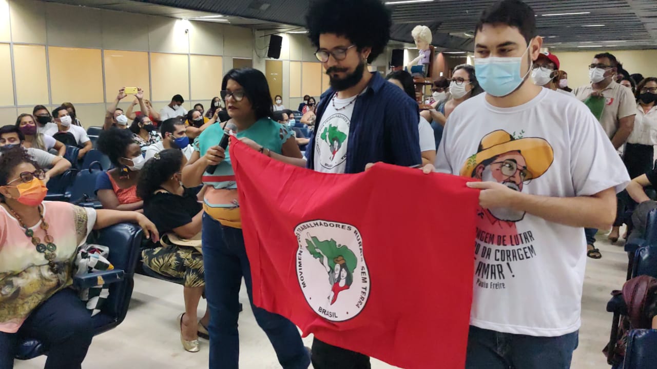 Educadores participam da formação inicial do programa Alfabetiza Belém