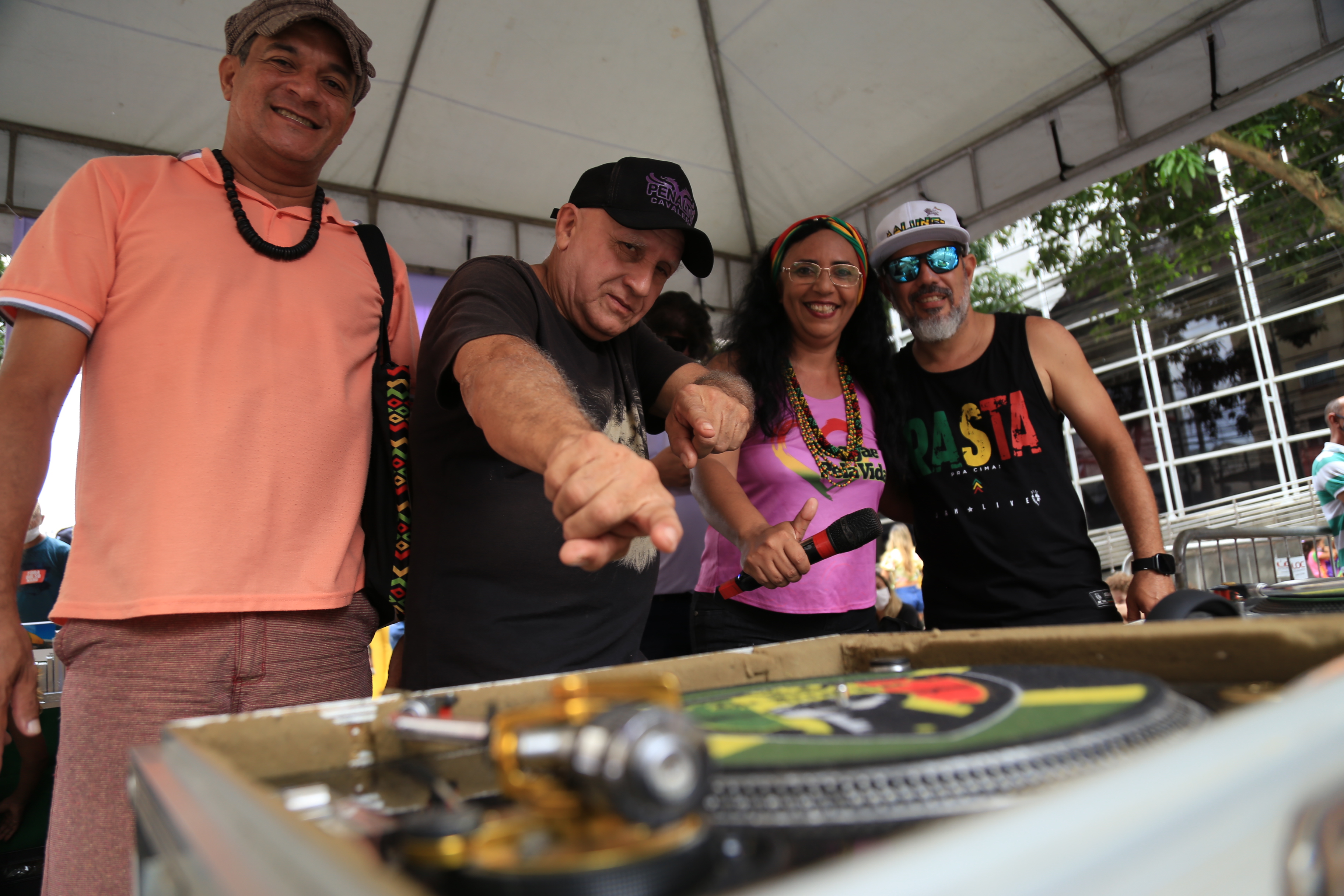 A rua é do povo: Avenida Cultural da Prefeitura de Belém traz diversão e arte para o domingo da população