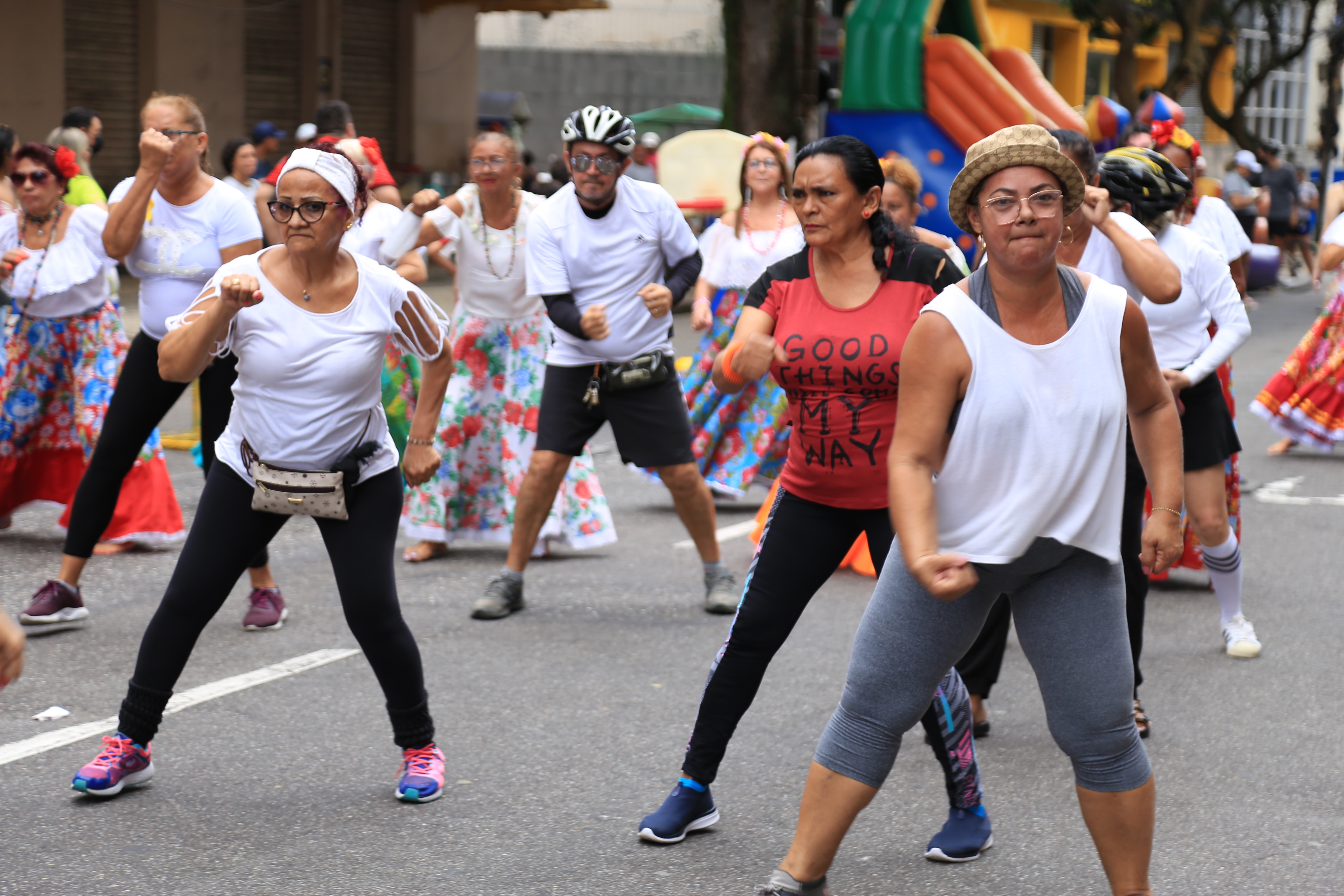A rua é do povo: Avenida Cultural da Prefeitura de Belém traz diversão e arte para o domingo da população