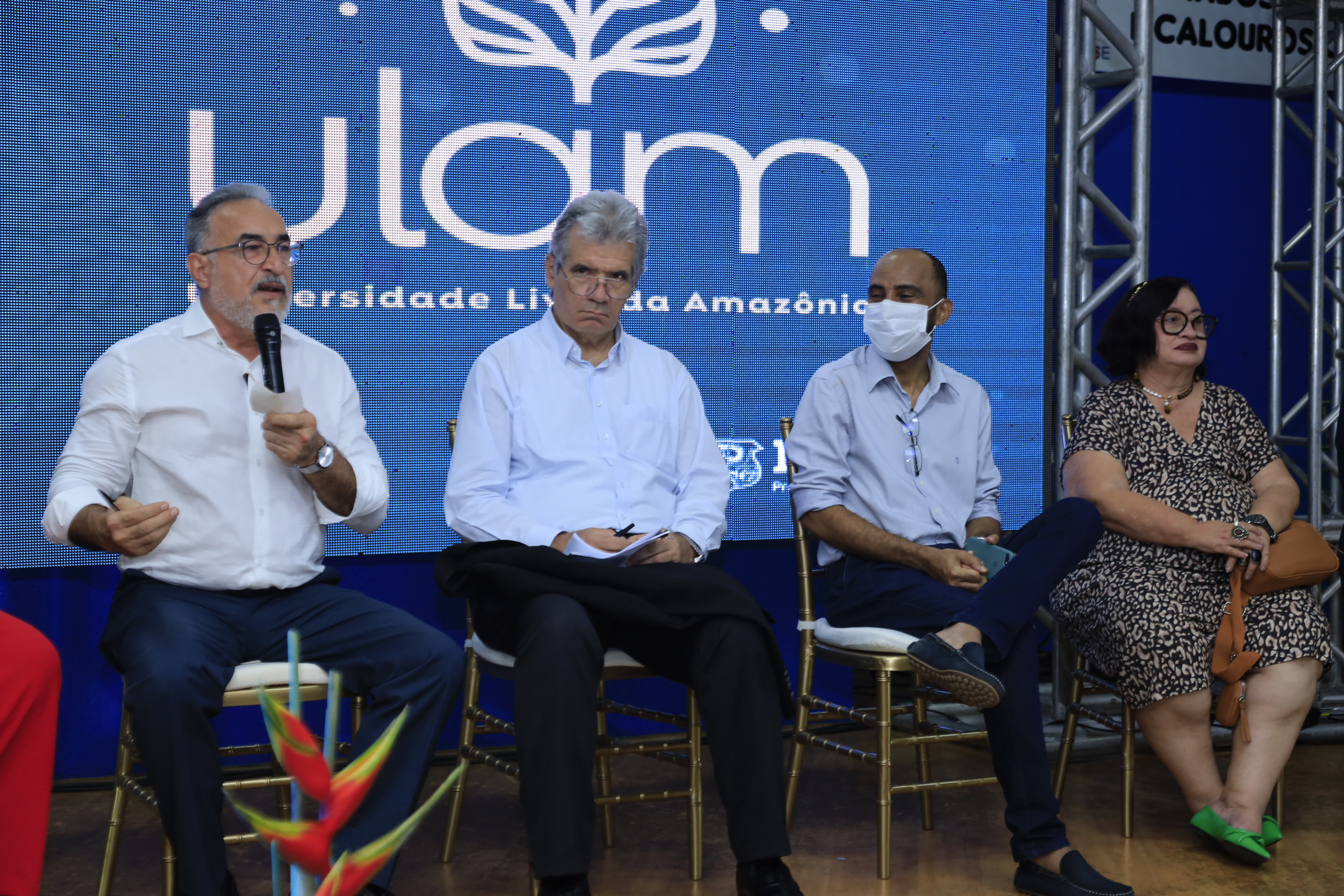 Servidores municipais concluem curso de Libras pela Universidade Livre da Amazônia