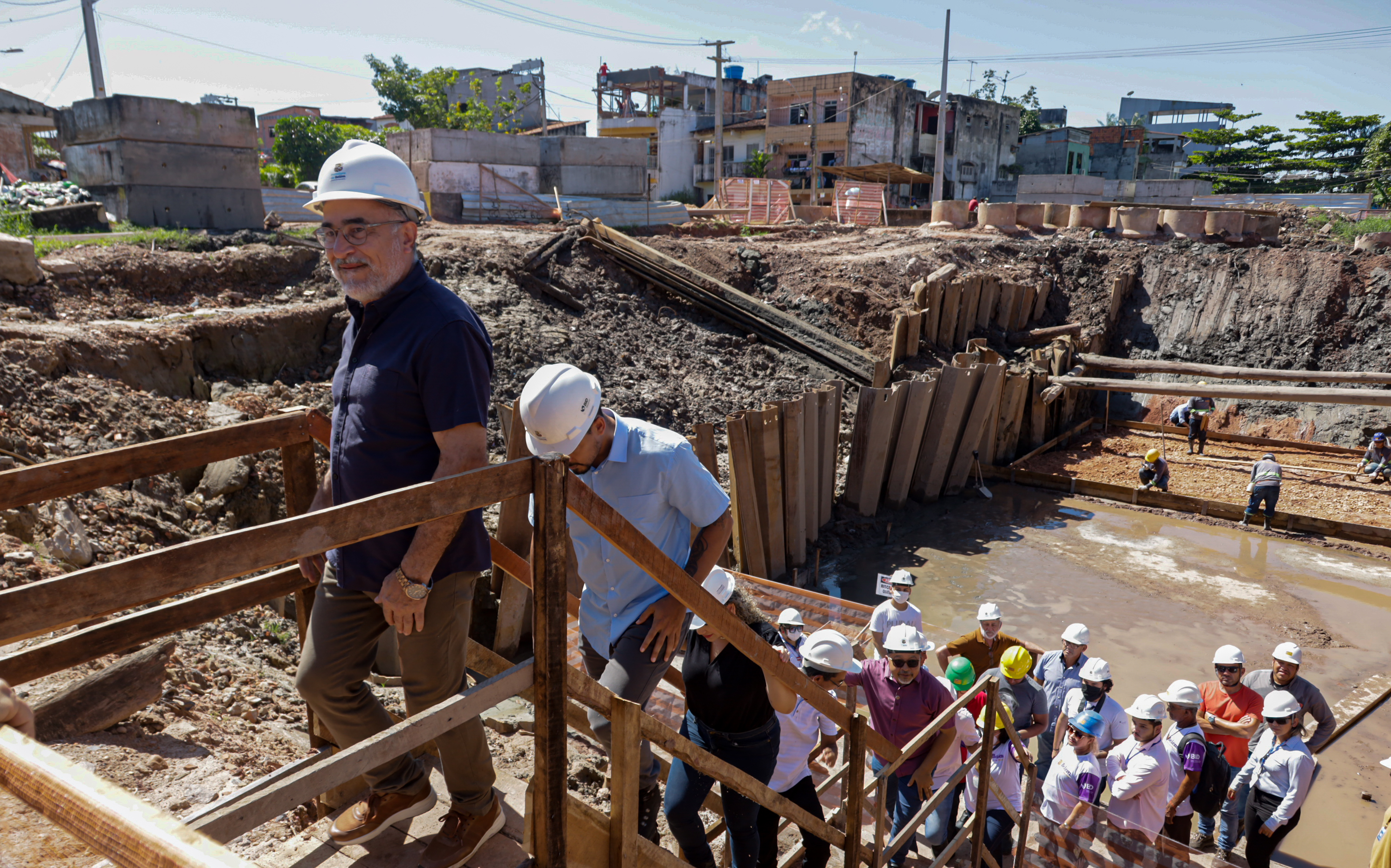 Obras do canal da Caripunas avançam e moradores da Bernardo Sayão na expectativa da liberação do trânsito