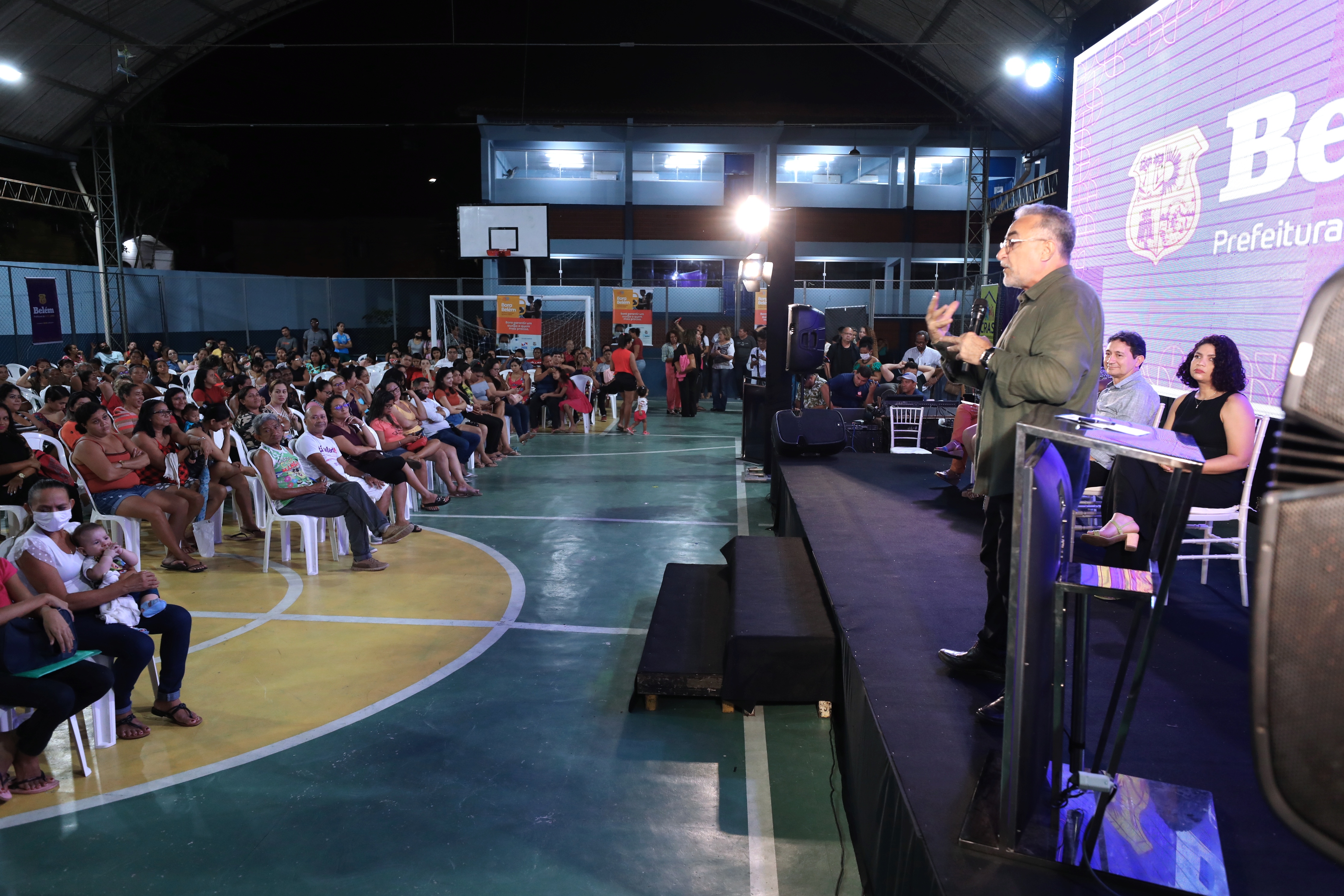 Plenária do Bora Belém no bairro da Terra Firme reúne inúmeras famílias beneficiadas nesta quarta, 29