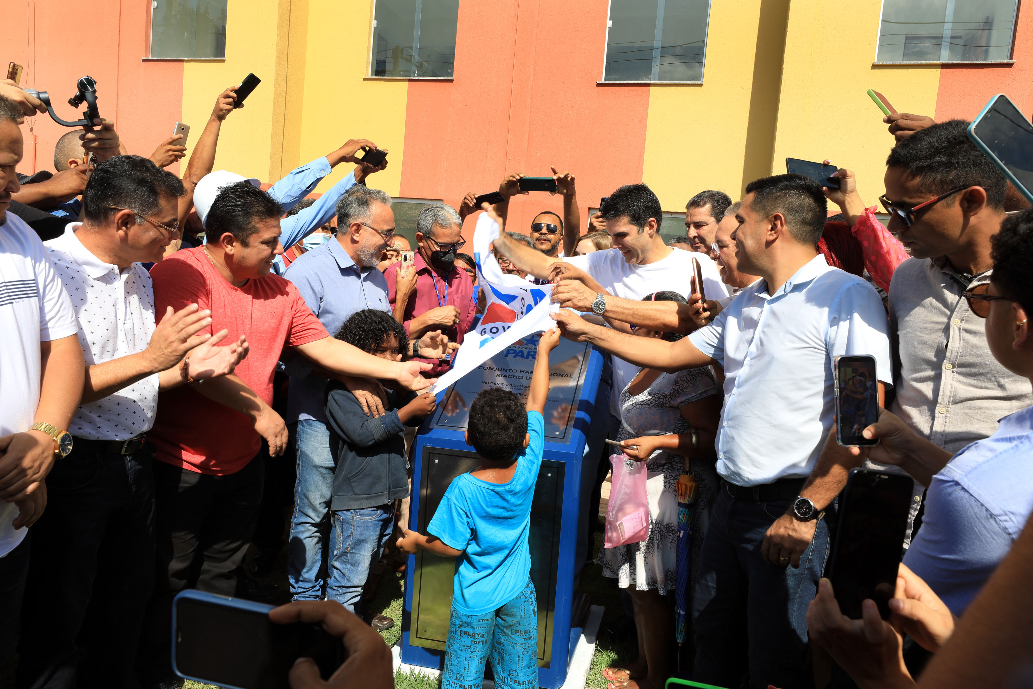 Após anos de abandono, conjunto Riacho Doce é entregue no bairro do Guamá