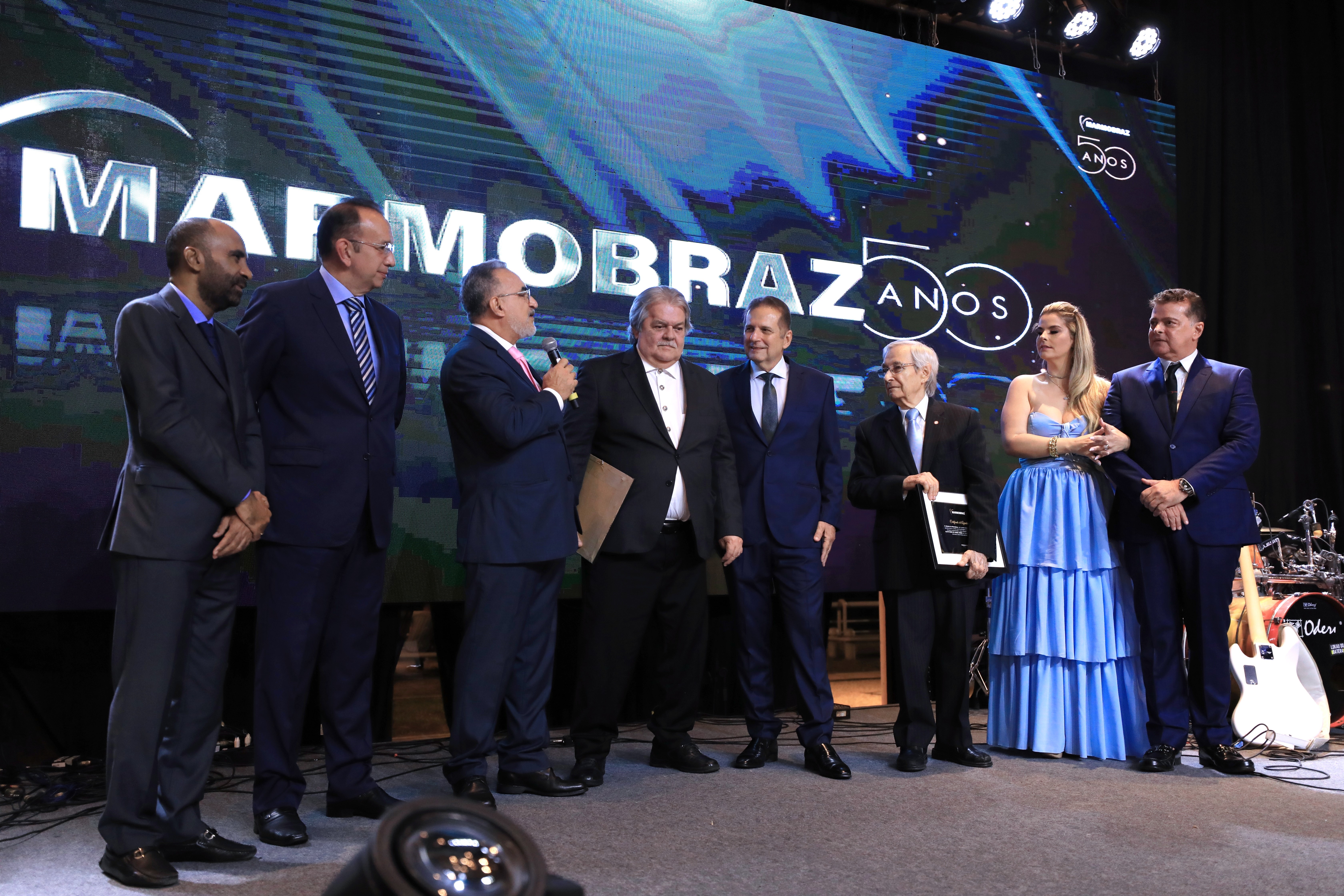 Prefeito Edmilson Rodrigues participa das comemorações dos 50 anos do grupo Marmobraz 