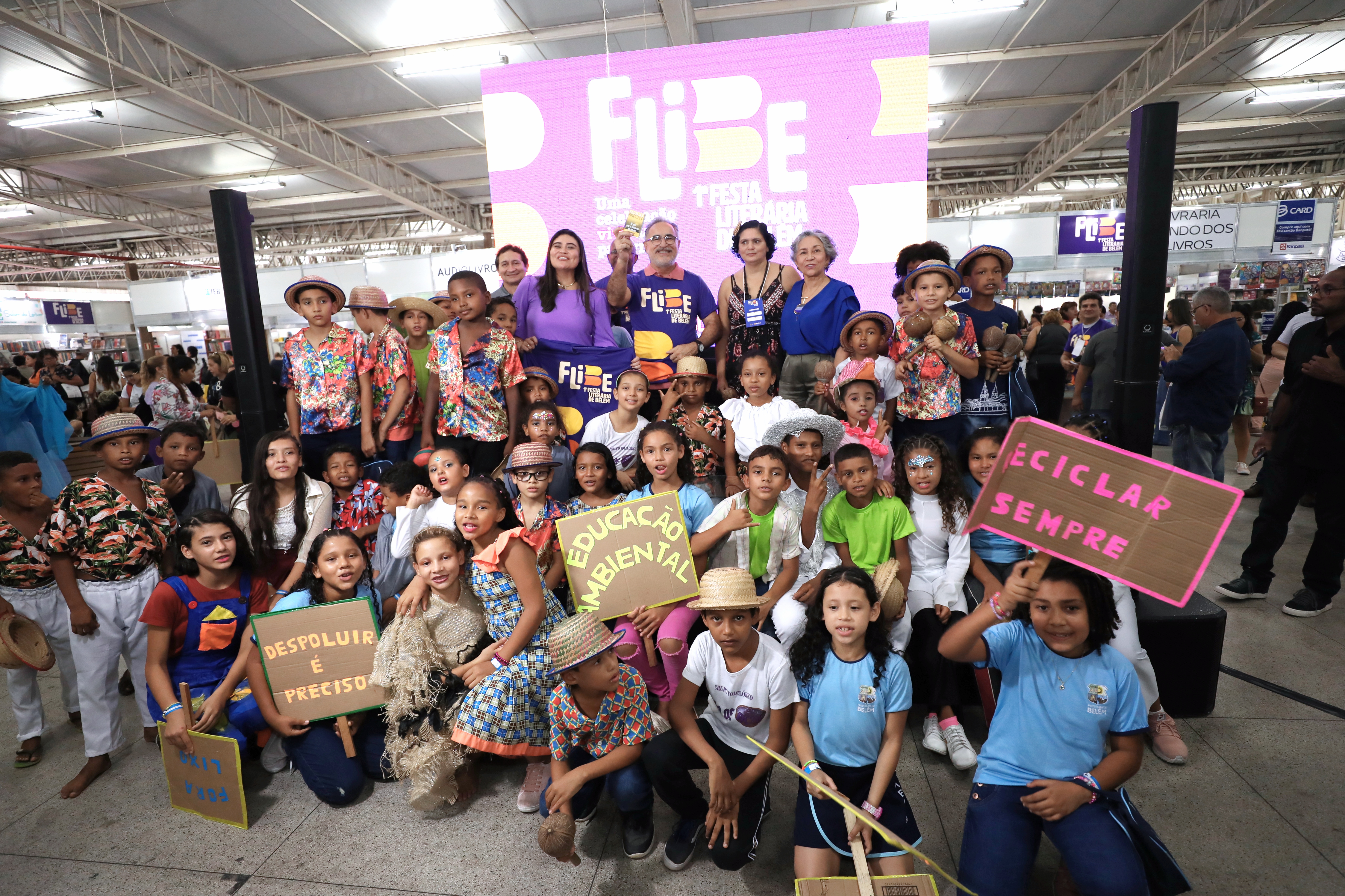 Festa Literária de Belém é aberta com muita cultura, arte e acesso a livros