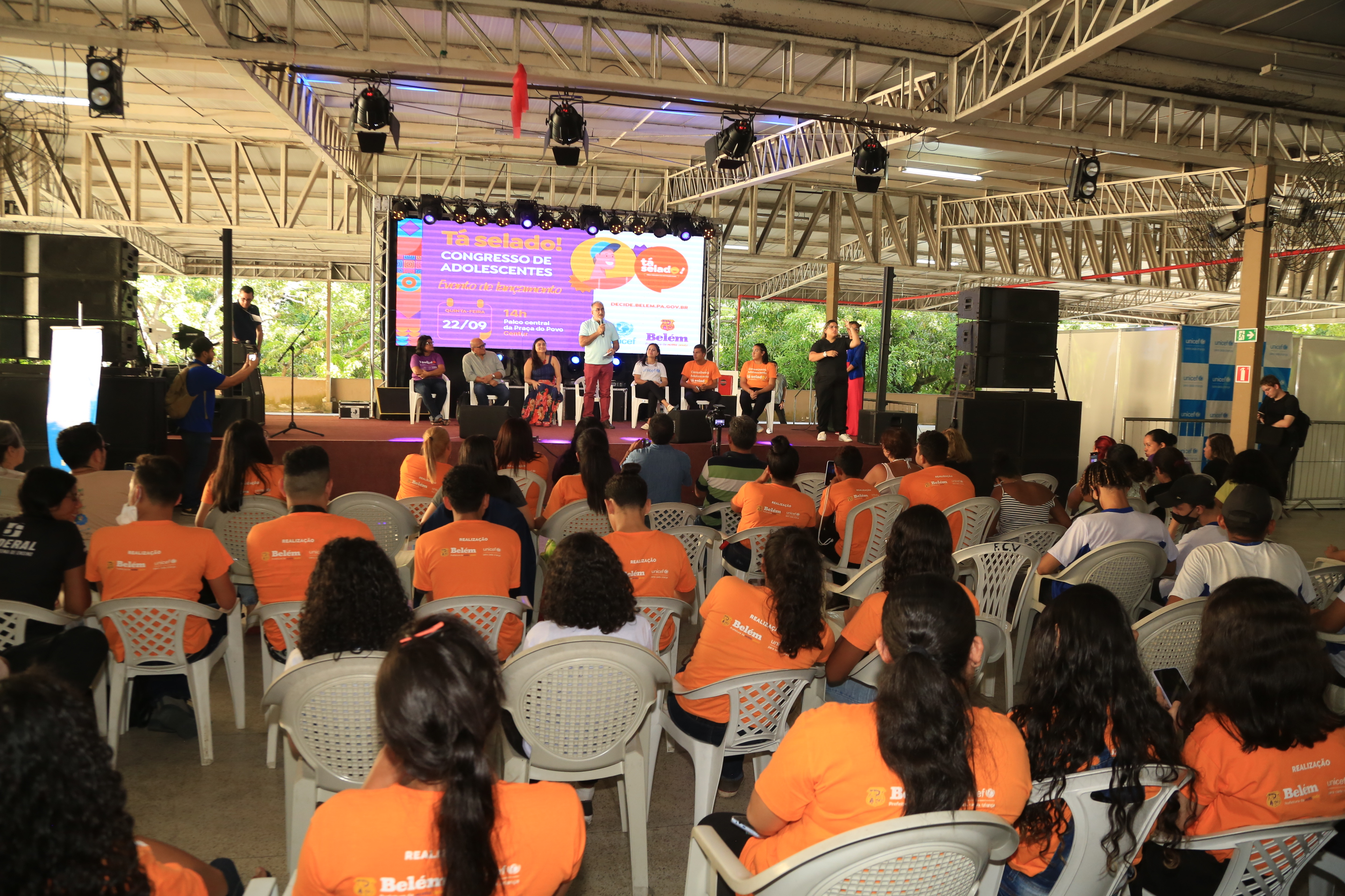 Adolescentes participam da construção de políticas públicas para Belém