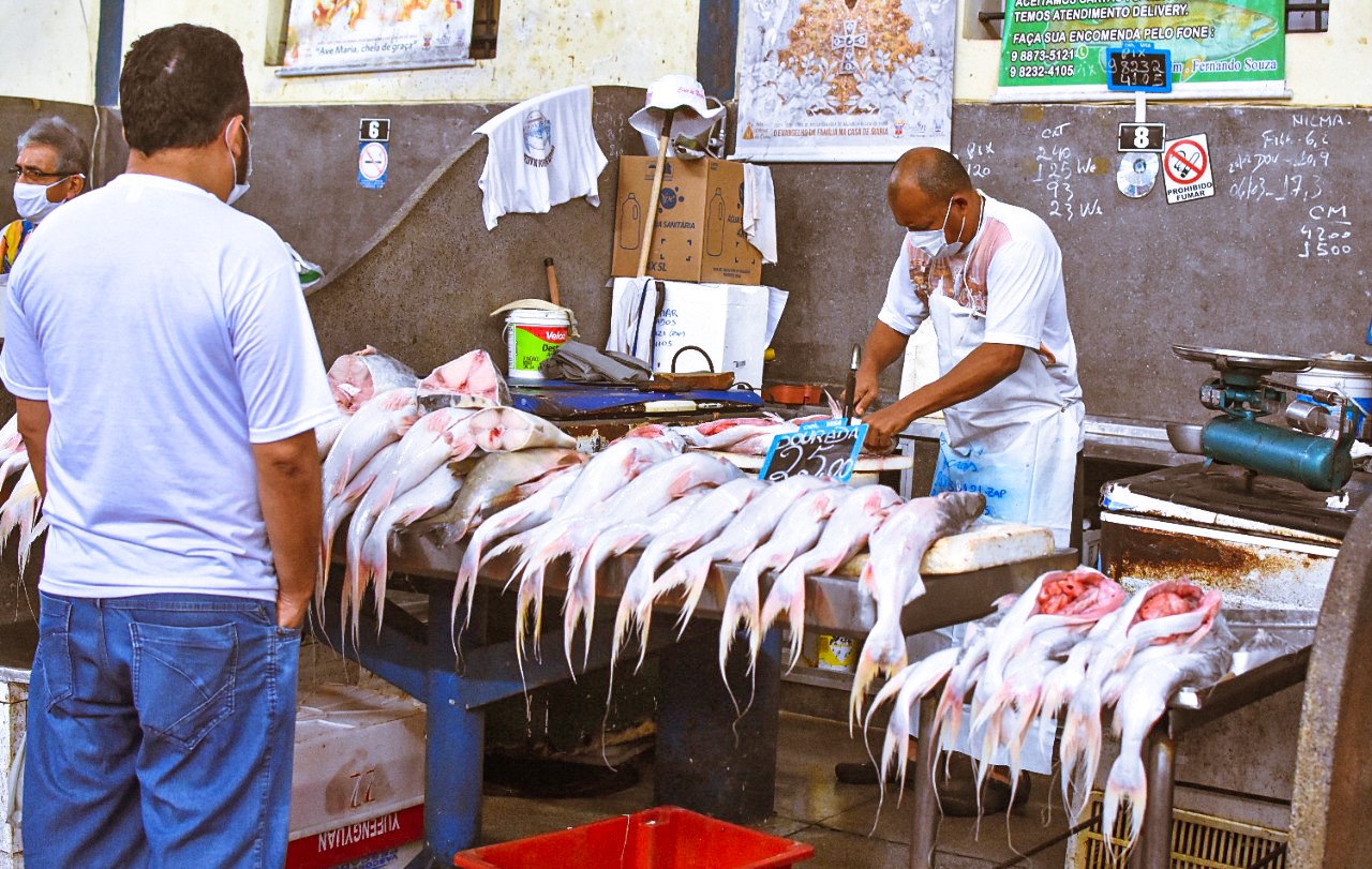 Reunião entre gestão municipal e trabalhadores do Ver-o-Peso trata sobre as melhorias no espaço