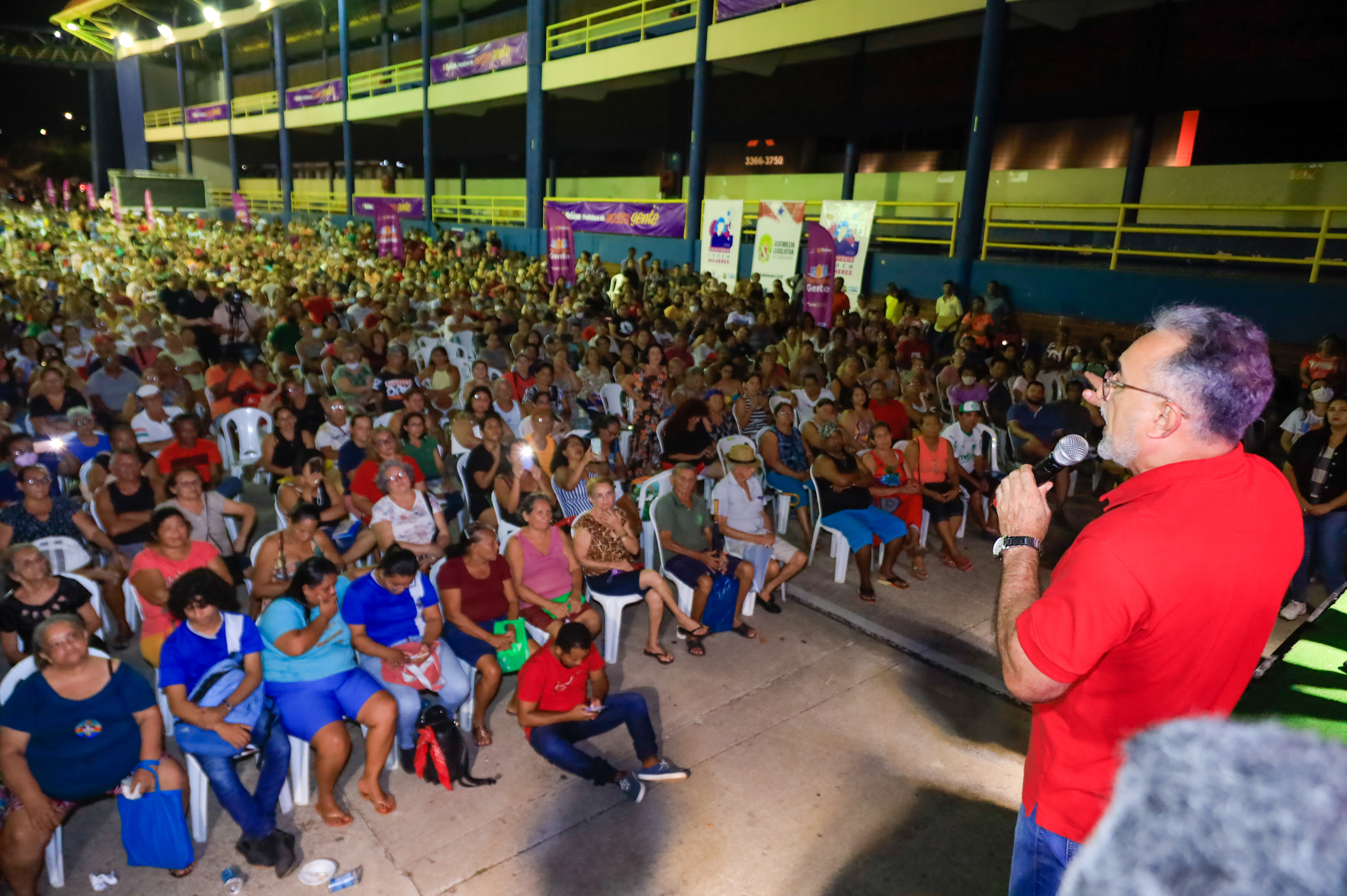 Programa de regularização de moradia chega ao bairro da Pedreira e reúne milhares de pessoas  