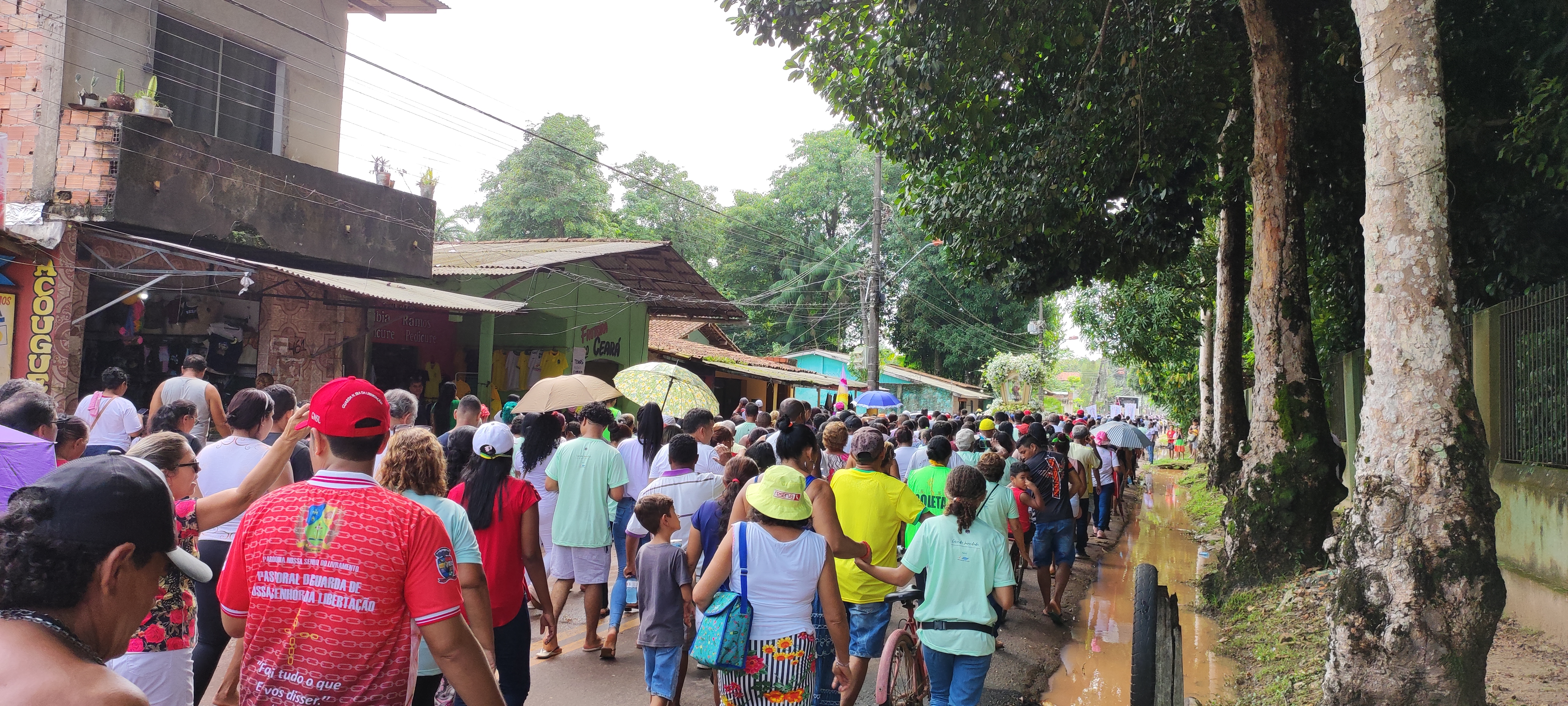 Católicos de Outeiro celebram o 69° Círio de Nossa Senhora da Imaculada Conceição