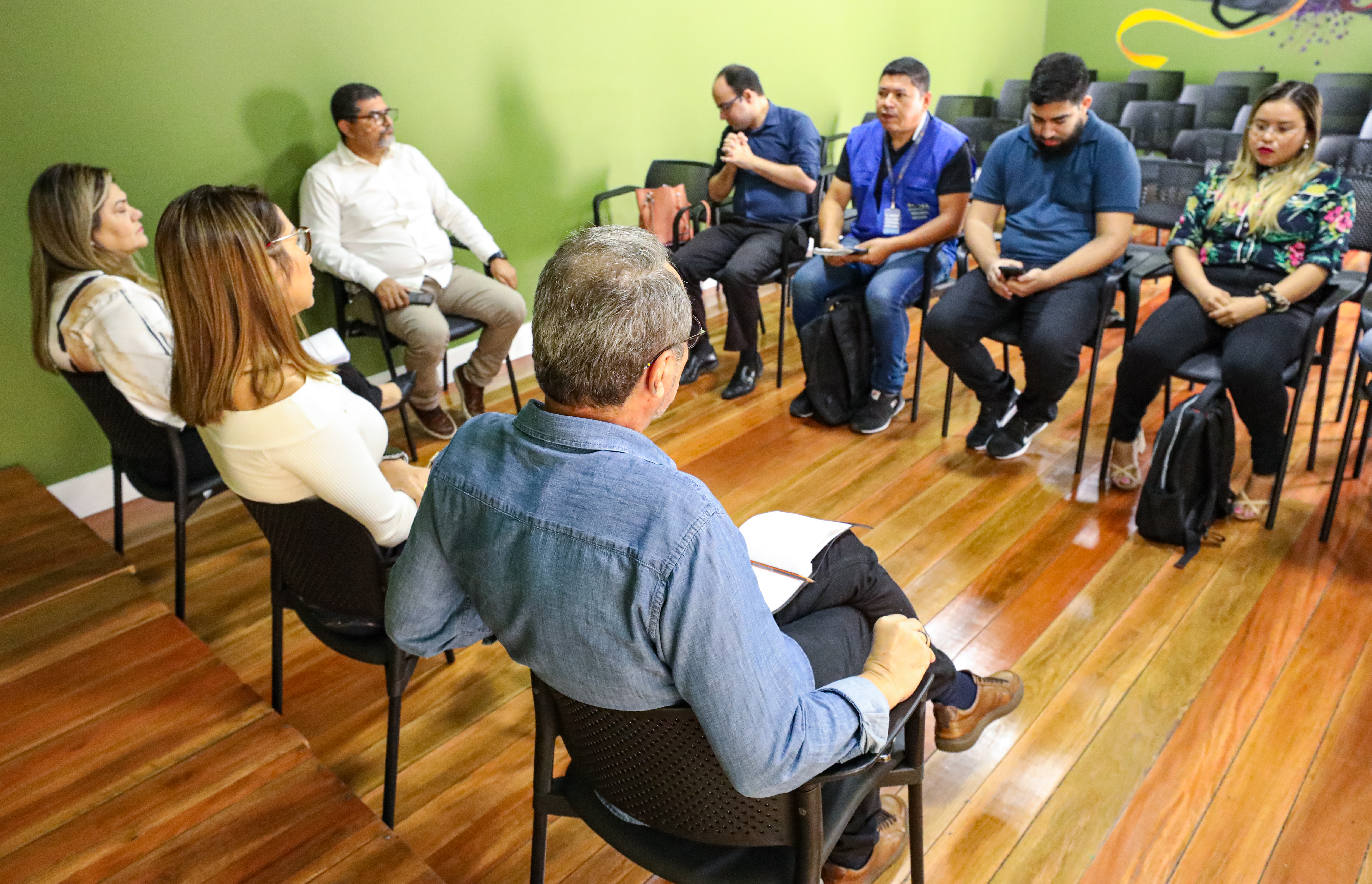 Agentes Comunitários de Saúde e de Endemias são recebidos pela Prefeitura Municipal