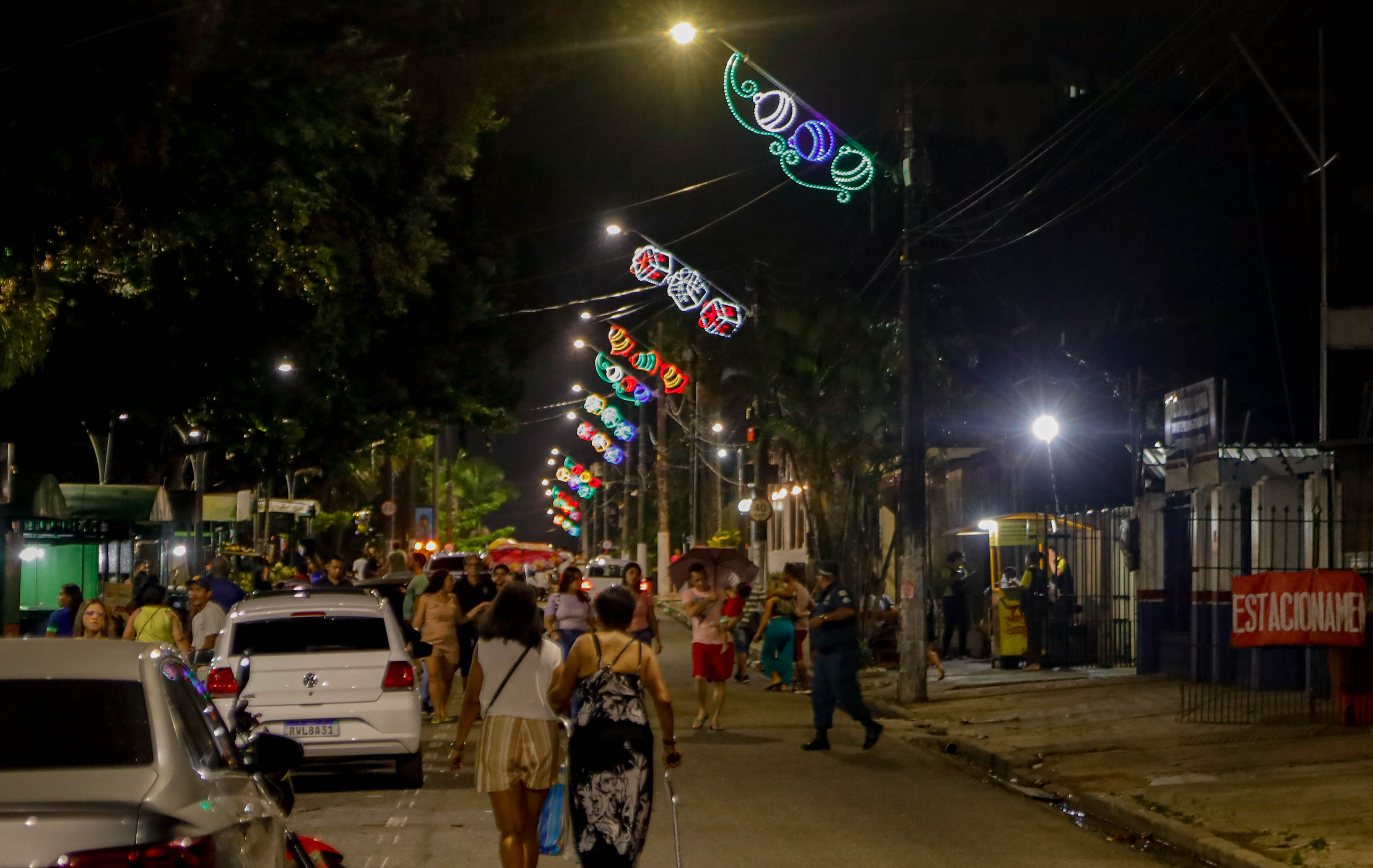 Icoaraci celebra o Natal com luzes, coral, representações e decoração especial