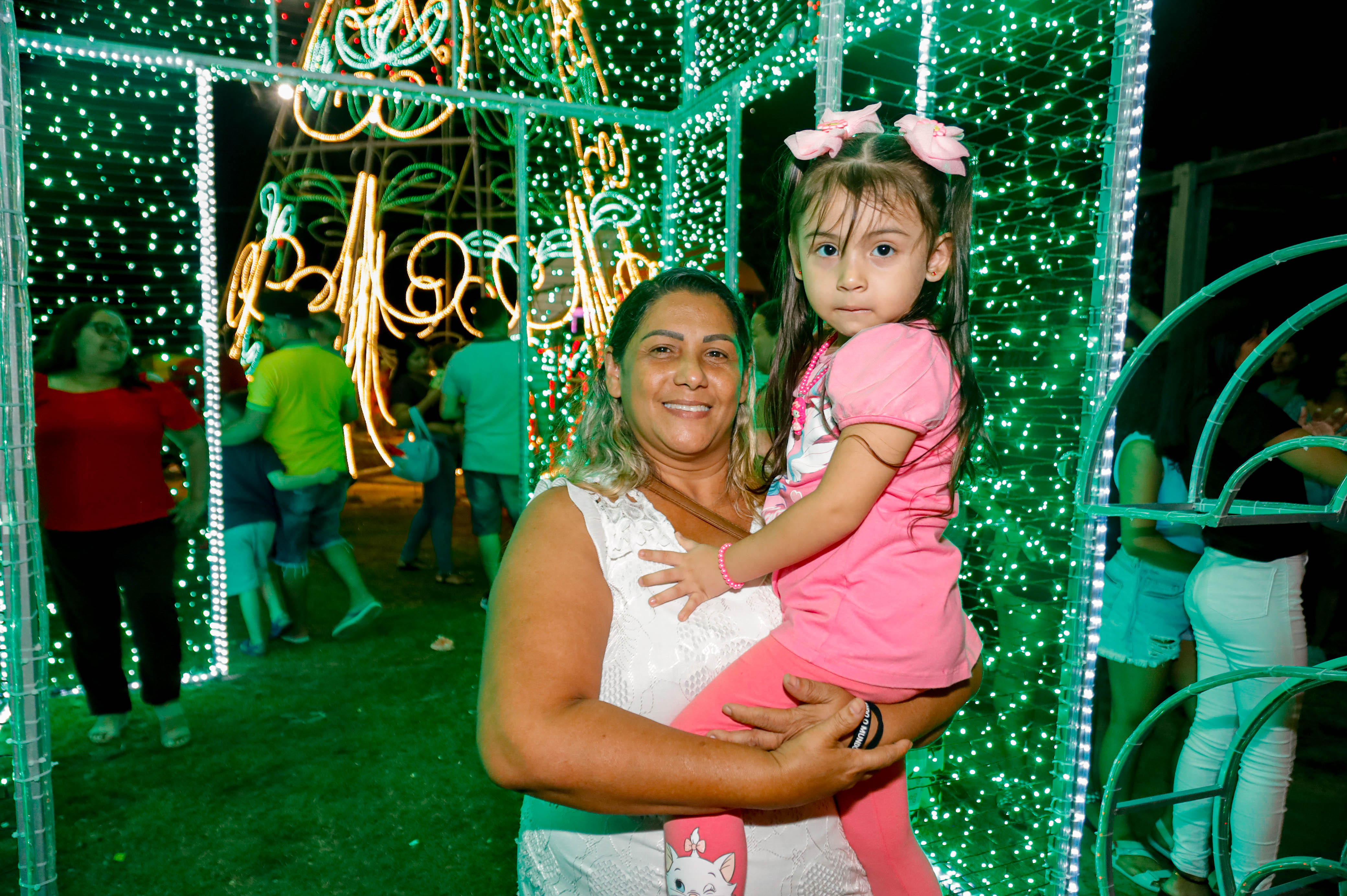Icoaraci celebra o Natal com luzes, coral, representações e decoração especial