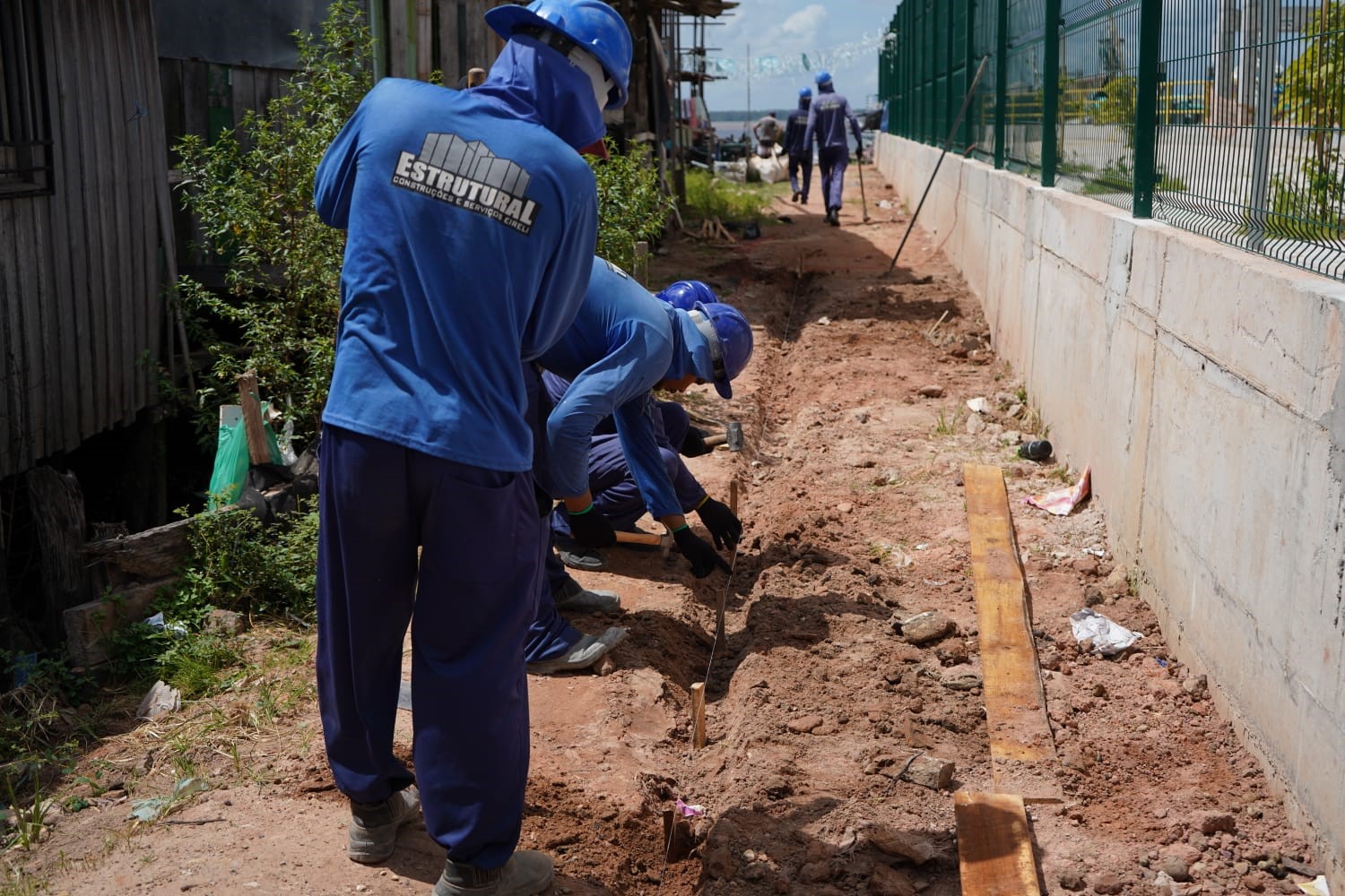 Prefeitura agiliza conclusão de calçadas na avenida Bernardo Sayão