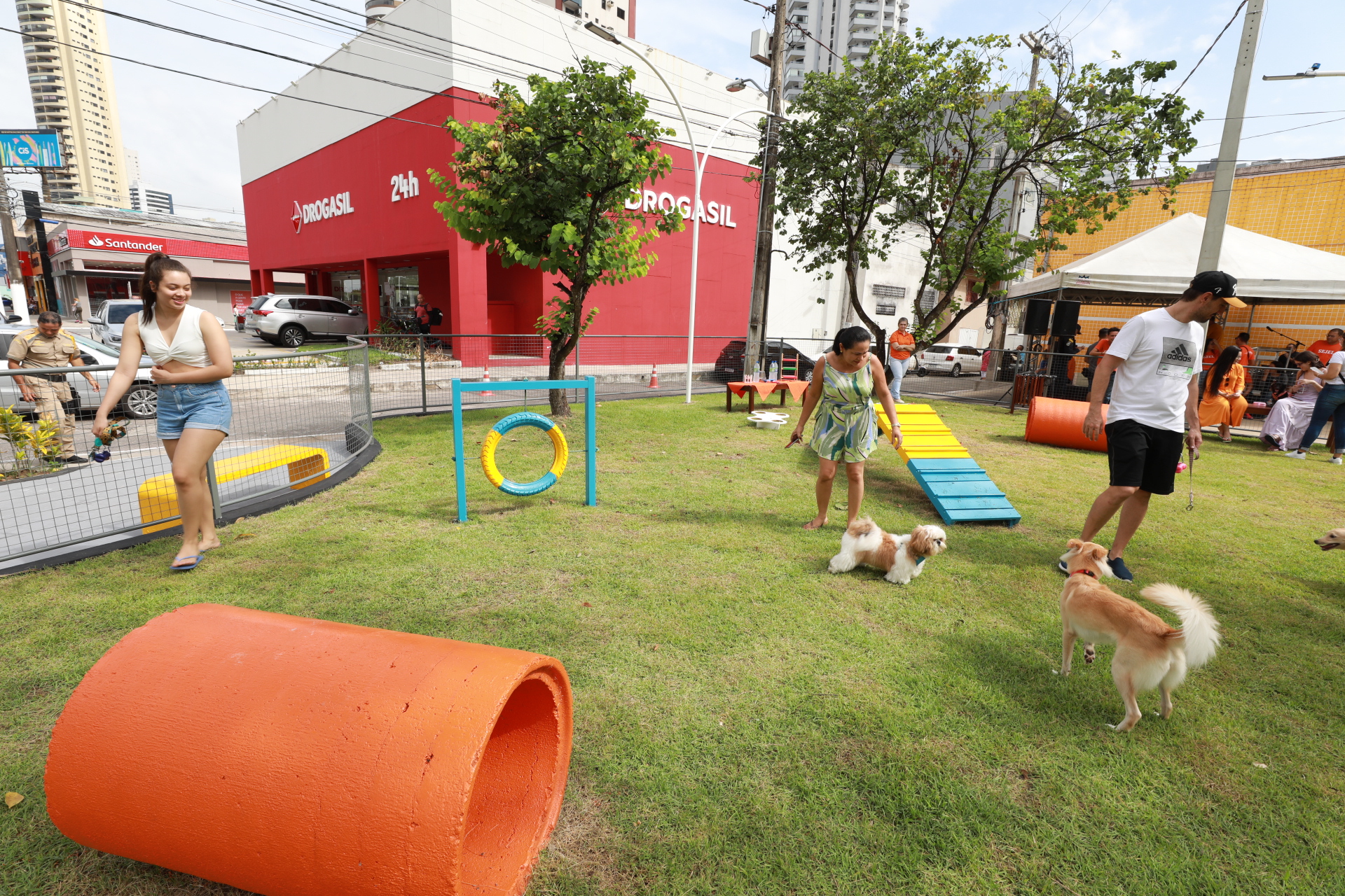 Prefeitura inaugura praça pet em Belém e anuncia novidades para a garantia da proteção dos animais na cidade