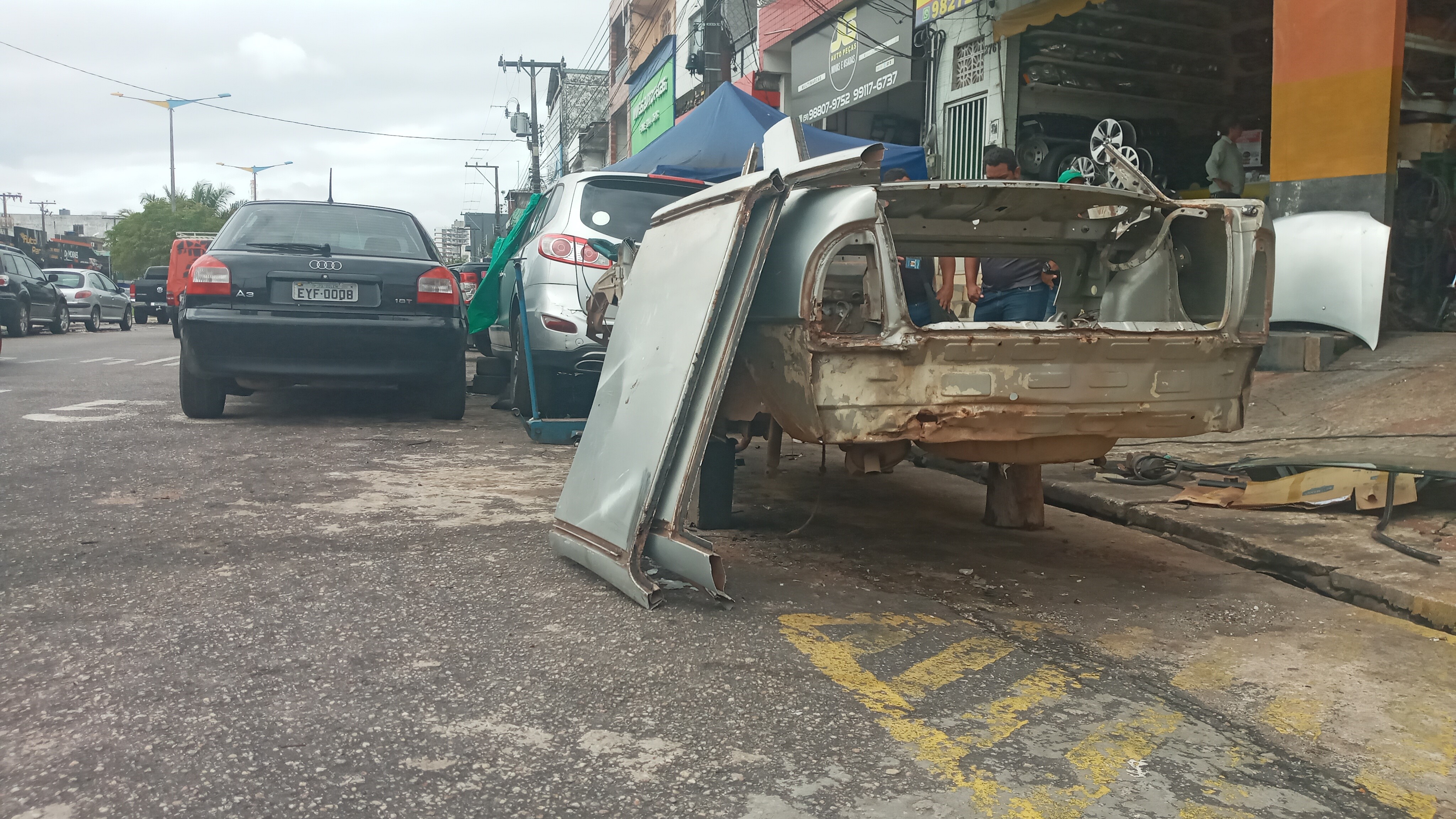 Prefeitura de Belém orienta a retirada de peças e sucatas na avenida Pedro Miranda