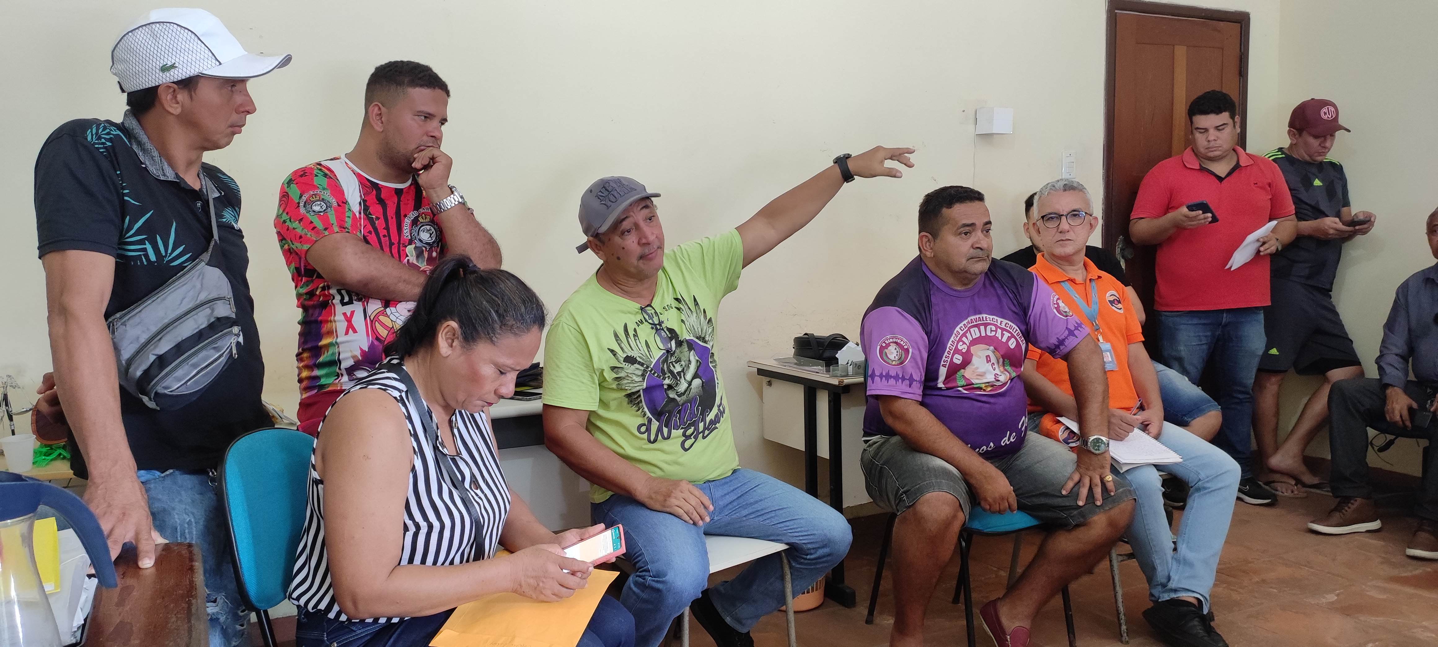 Prefeitura promove reunião para preparar a organização e segurança no carnaval de Outeiro