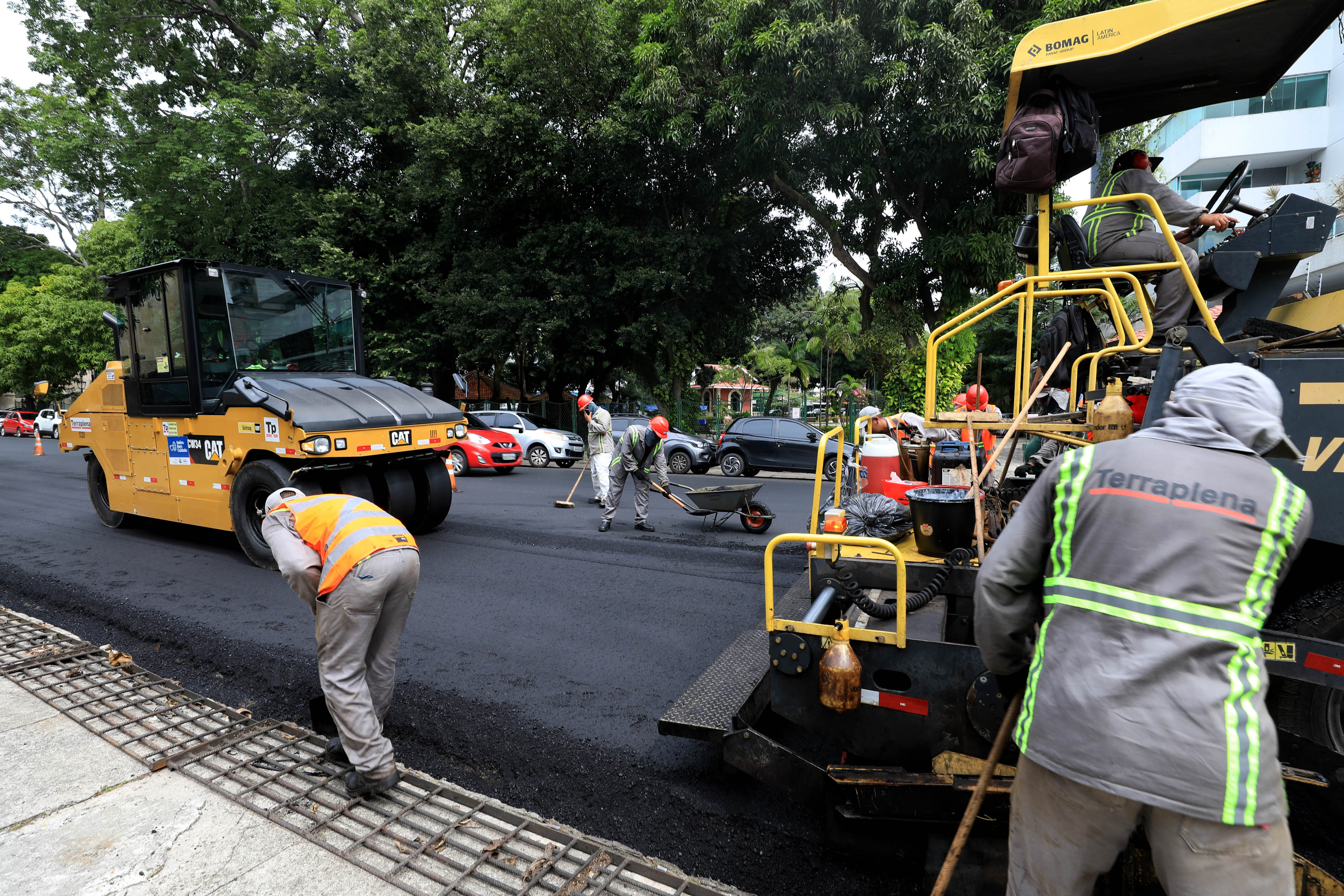 Rua dos Mundurucus recebe obras de recapeamento asfáltico da Prefeitura de Belém